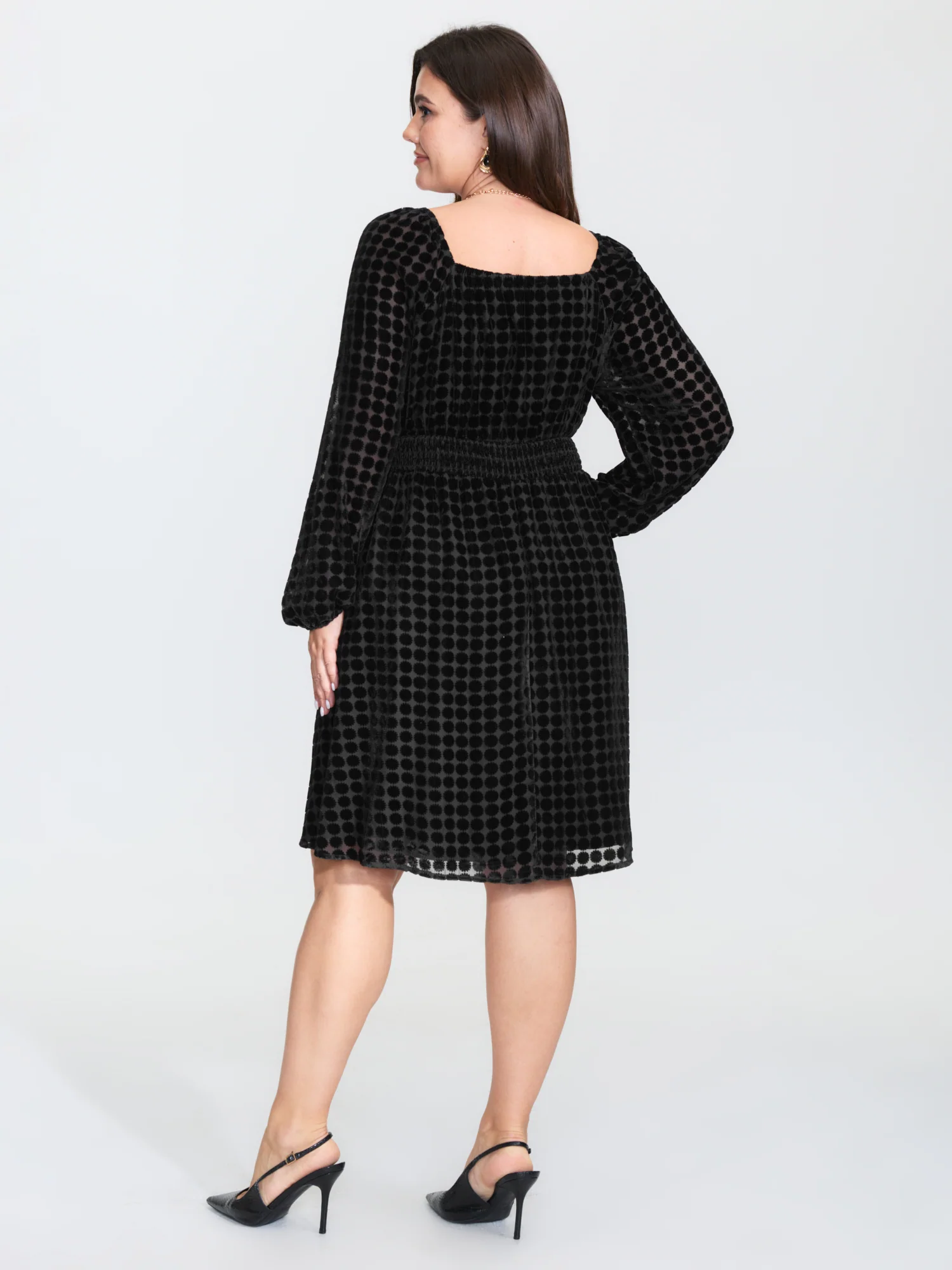 Velvet Dots Shirred Waist Midi Dress - Image 4