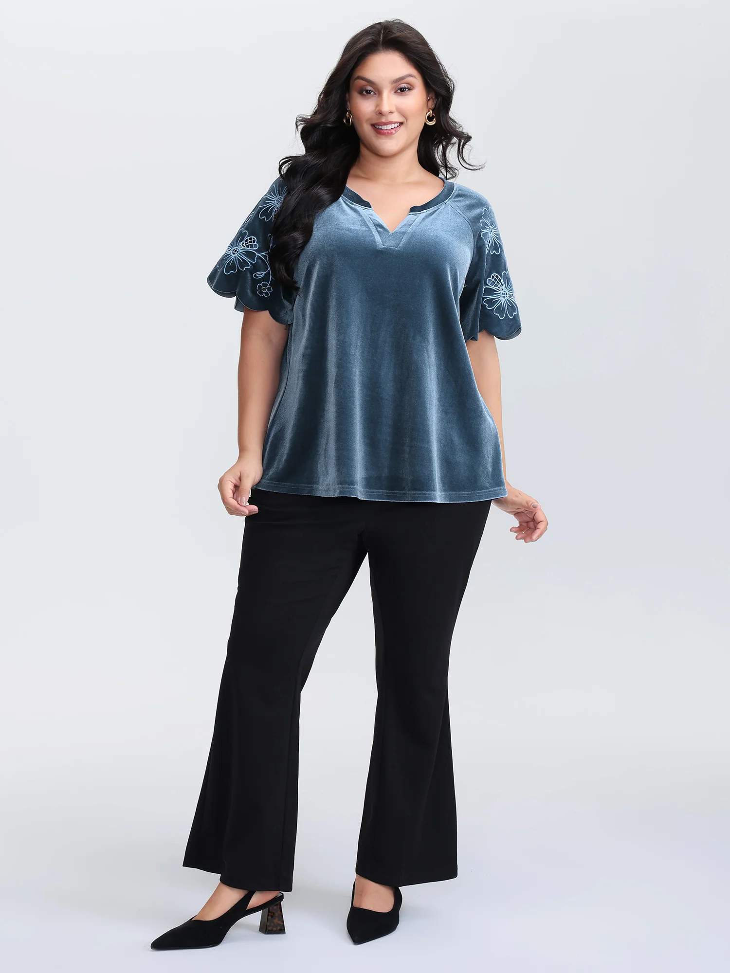 Velvet Embroidered Mesh Sleeve Stretchy Blouse - Image 3