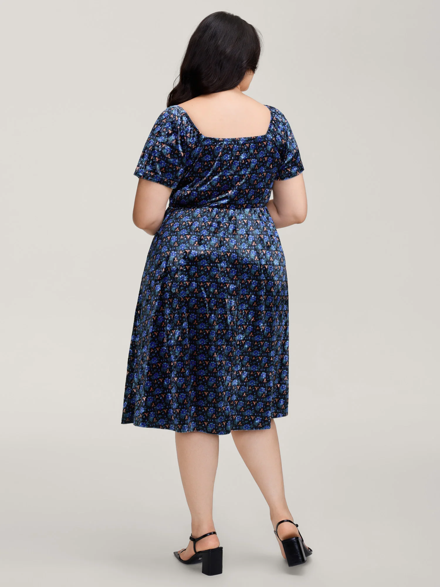 Velvet Floral Gathered Bodice Midi Dress - Image 5