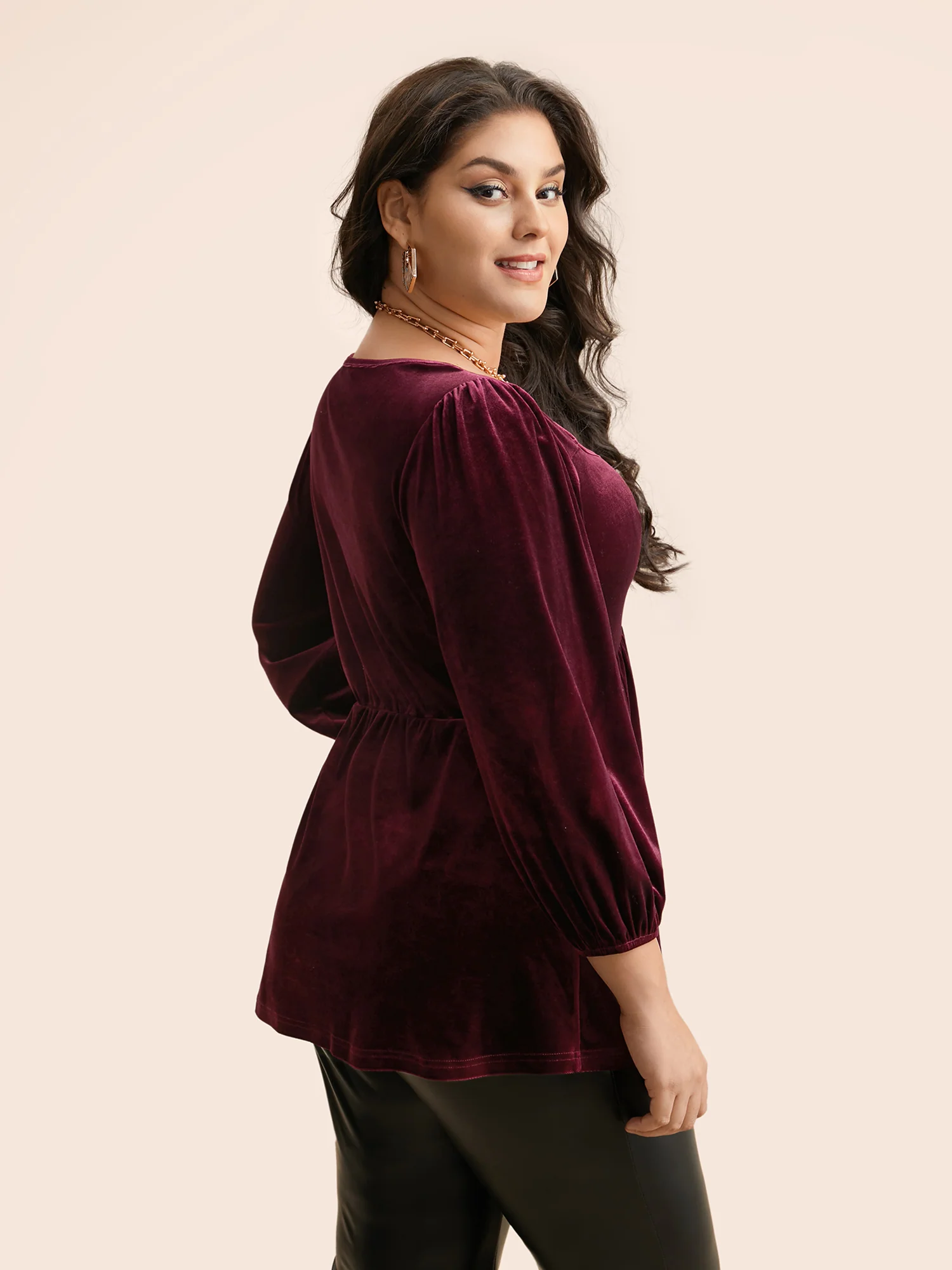 Velvet Heart Neckline Gathered Blouse - Image 8