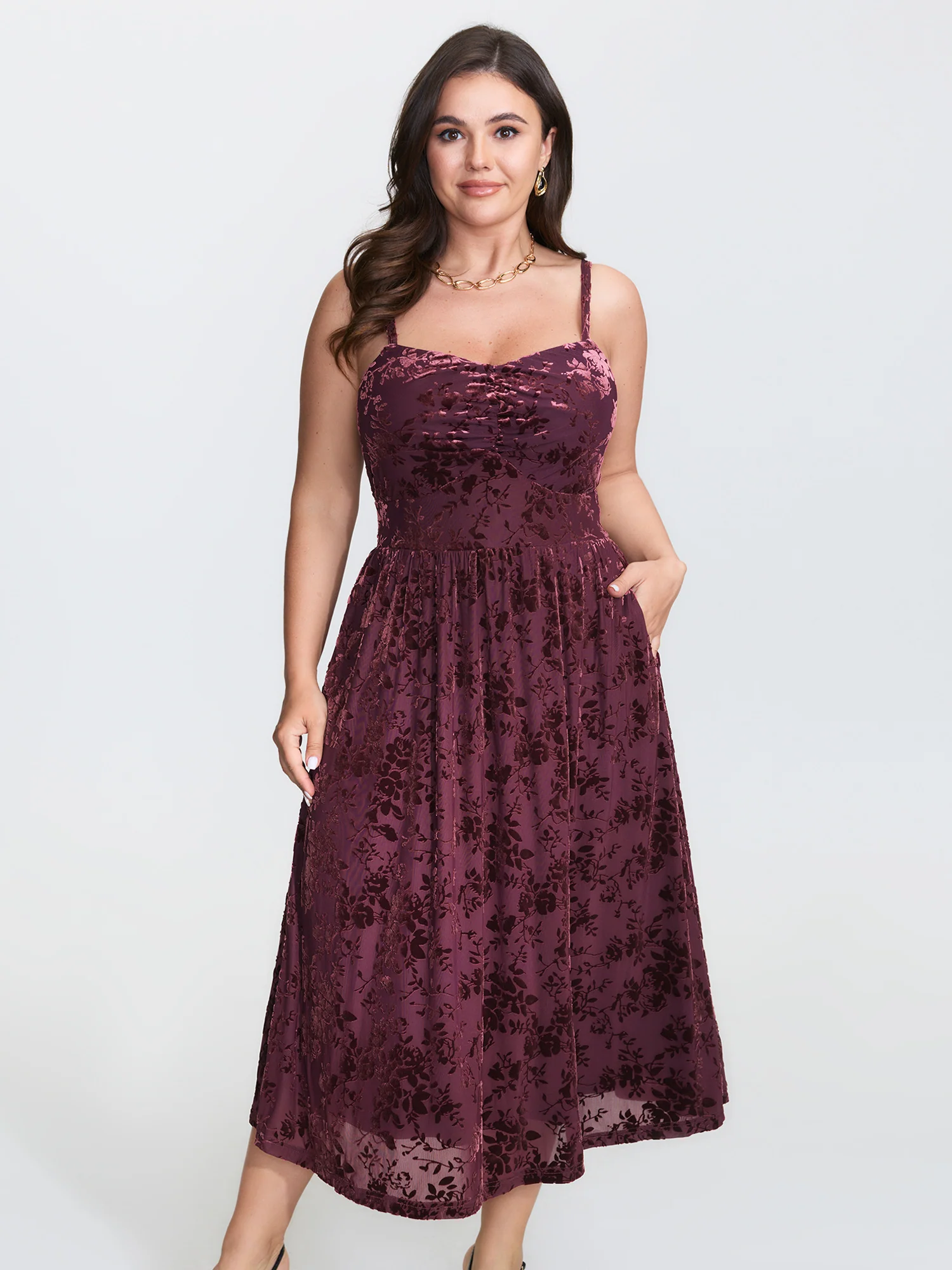 Velvet Laser Cut Sleeveless Midi Dress - Image 2