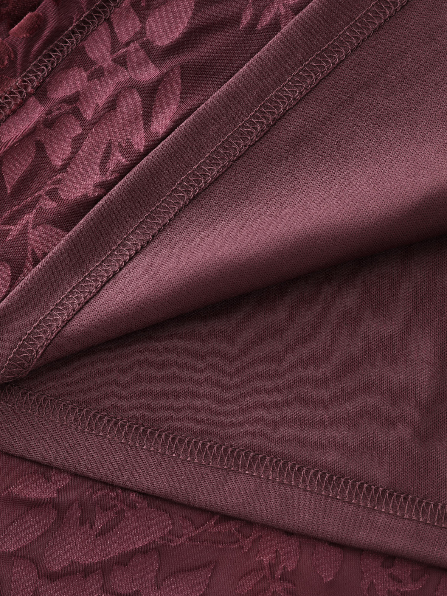 Velvet Laser Cut Sleeveless Midi Dress - Image 6