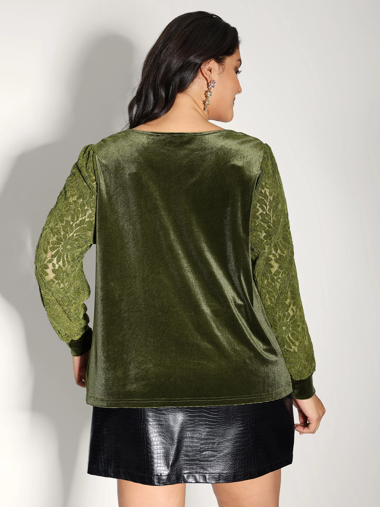 Velvet Stretchy Spliced V-Neck Blouse - Image 4