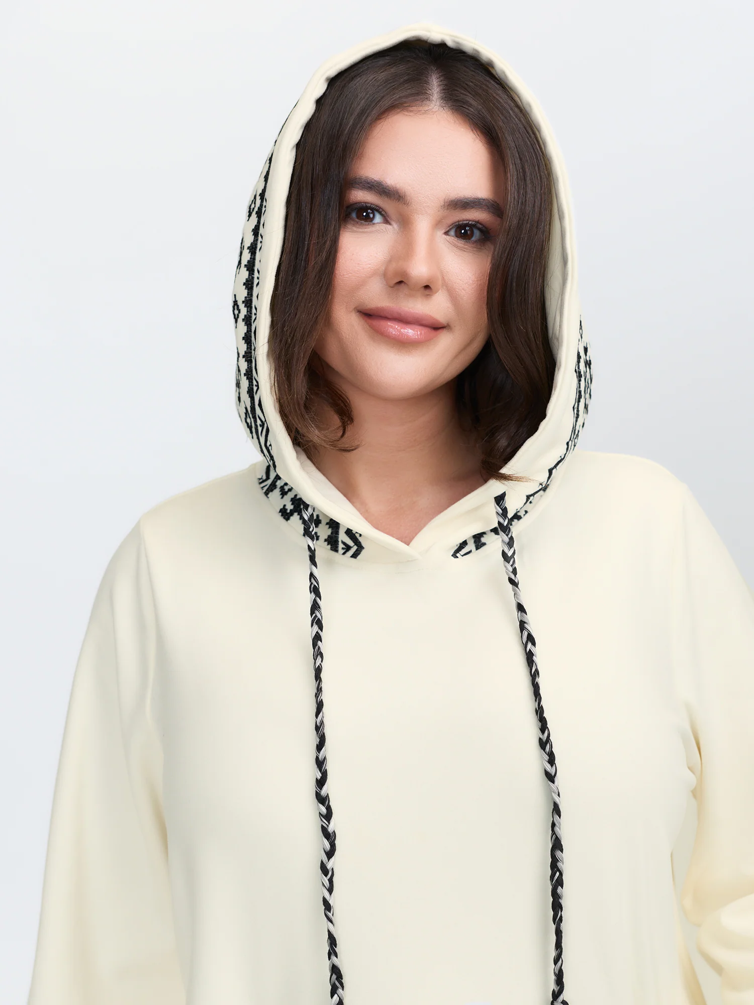 Velvety Geometric Embroidery Hoodie - Image 3