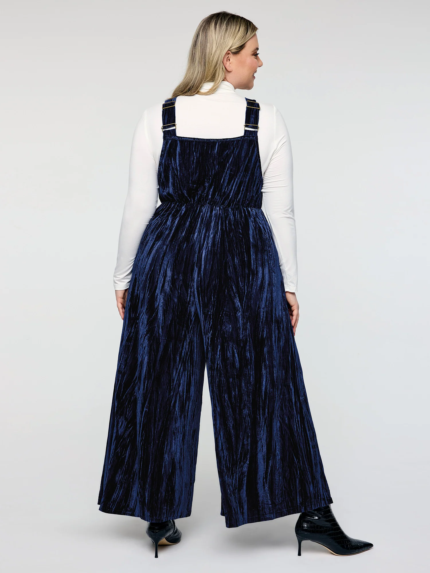 Velvety Texture Adjustable Pockets Overall Jumpsuit - Image 4