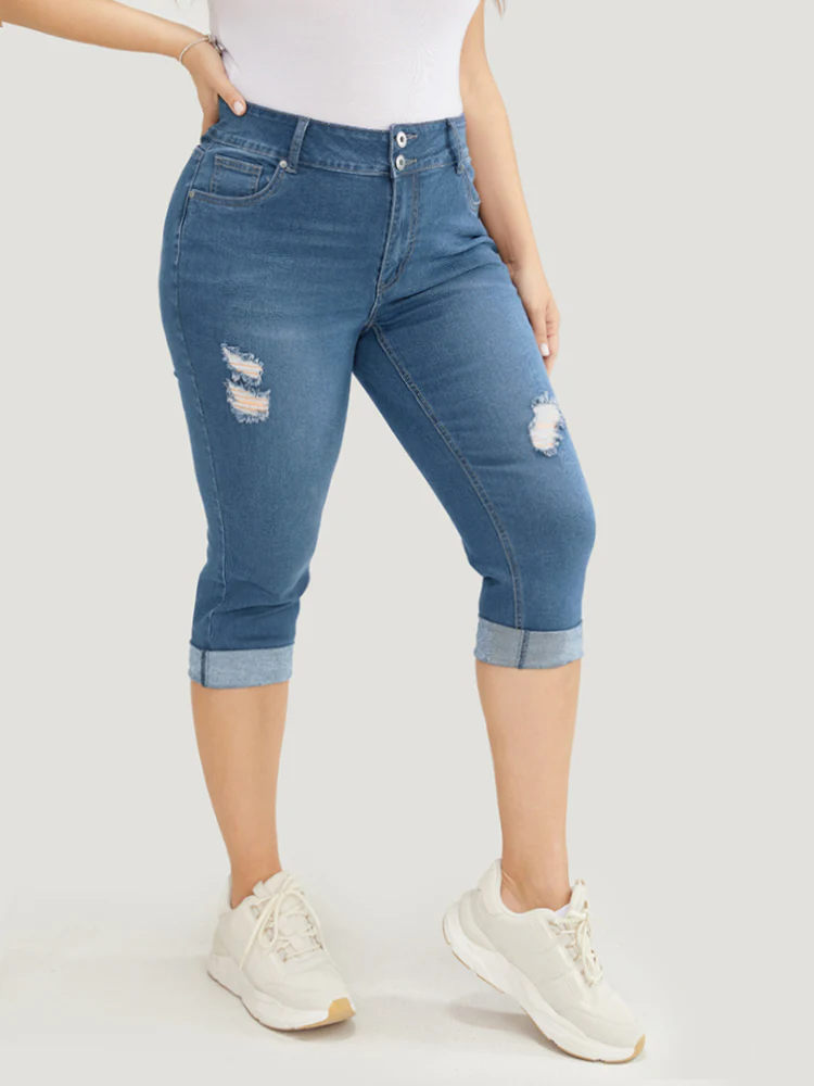 Very Stretchy Dark Wash Cuffed Hem Distressed Knee Denim Shorts - Image 3