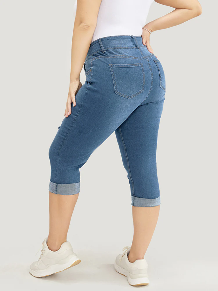 Very Stretchy Dark Wash Cuffed Hem Distressed Knee Denim Shorts - Image 4