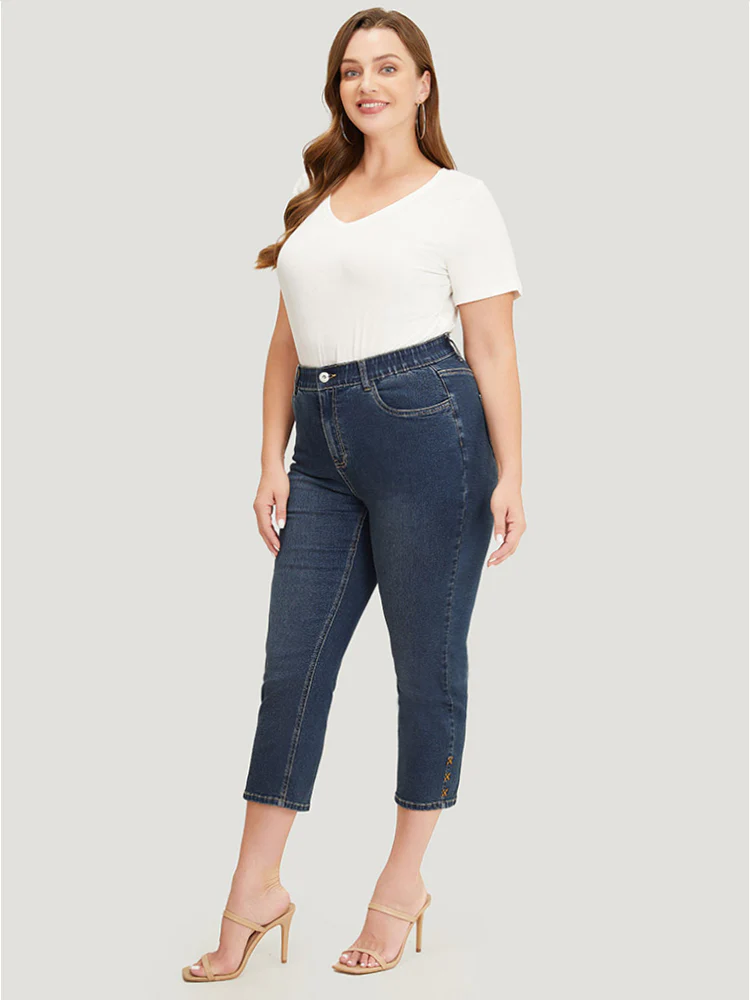 Very Stretchy High Rise  Dark Wash Beaded Detail Cropped Jeans - Image 3