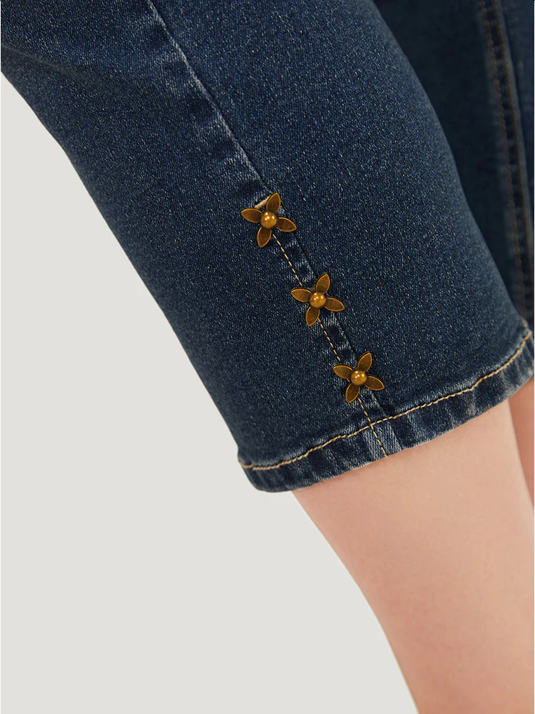 Very Stretchy High Rise  Dark Wash Beaded Detail Cropped Jeans - Image 7