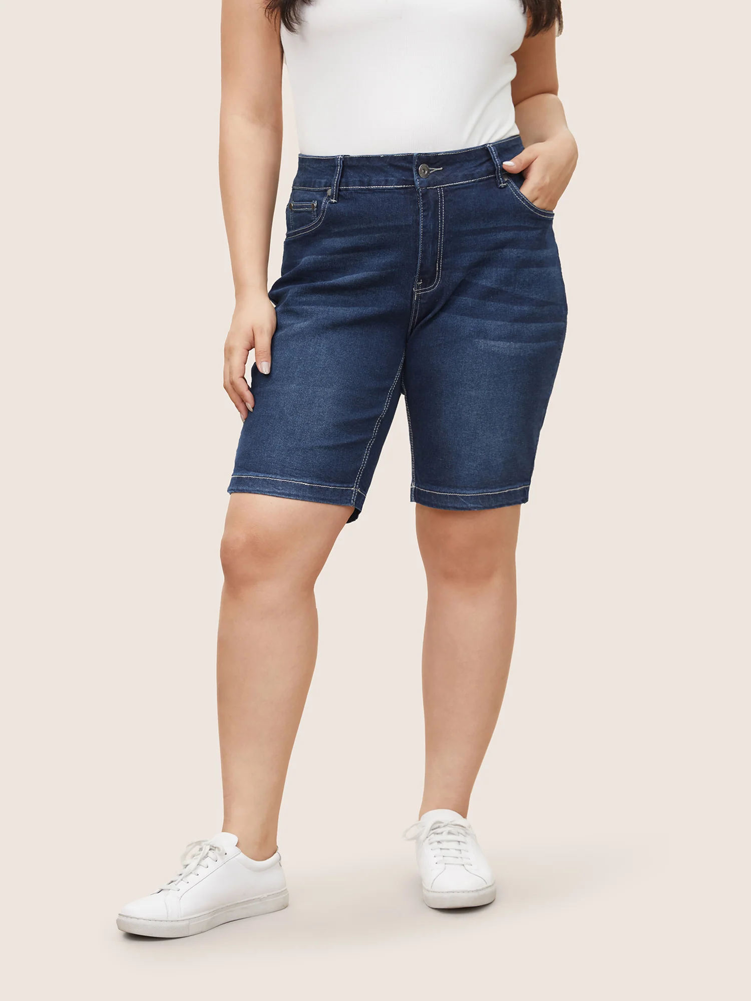 High Rise Knee-Length Skinny-Fit Denim Shorts - Image 7