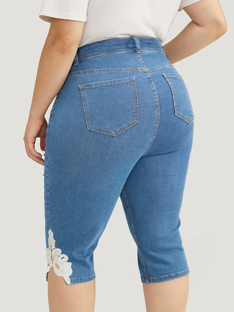 Very Stretchy High Rise Medium Wash Guipure Lace Knee Denim Shorts - Image 5