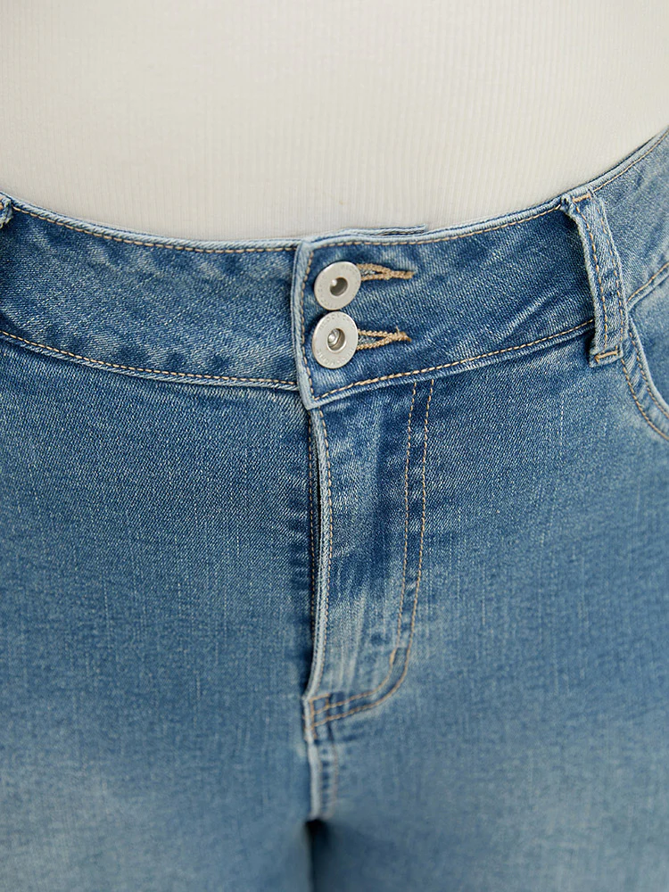 Very Stretchy High Rise Medium Wash Roll Hem Cropped Jeans - Image 8