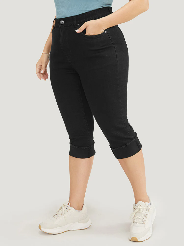 Very Stretchy High Rise Black Wash Rivet Detail Knee Denim Shorts - Image 8