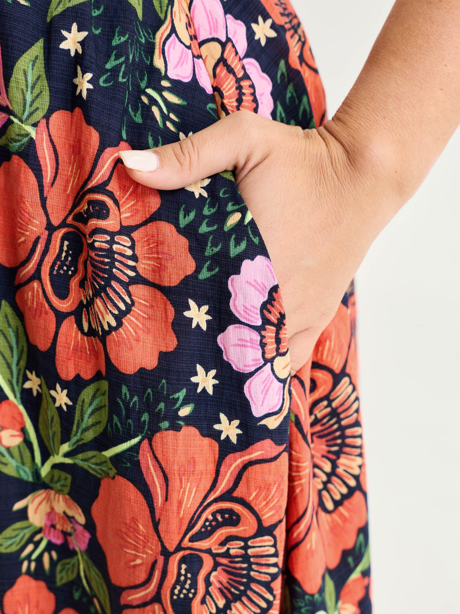 Vibrant Floral Print Flowy Maxi Skirt - Image 3