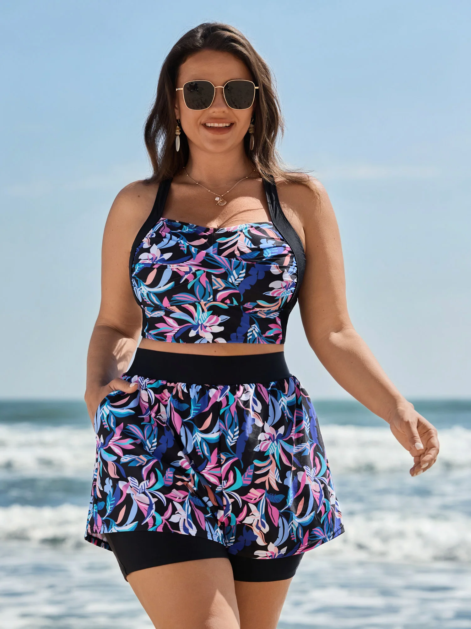 Vibrant Floral Print Pockets Swim Bottoms - Image 2