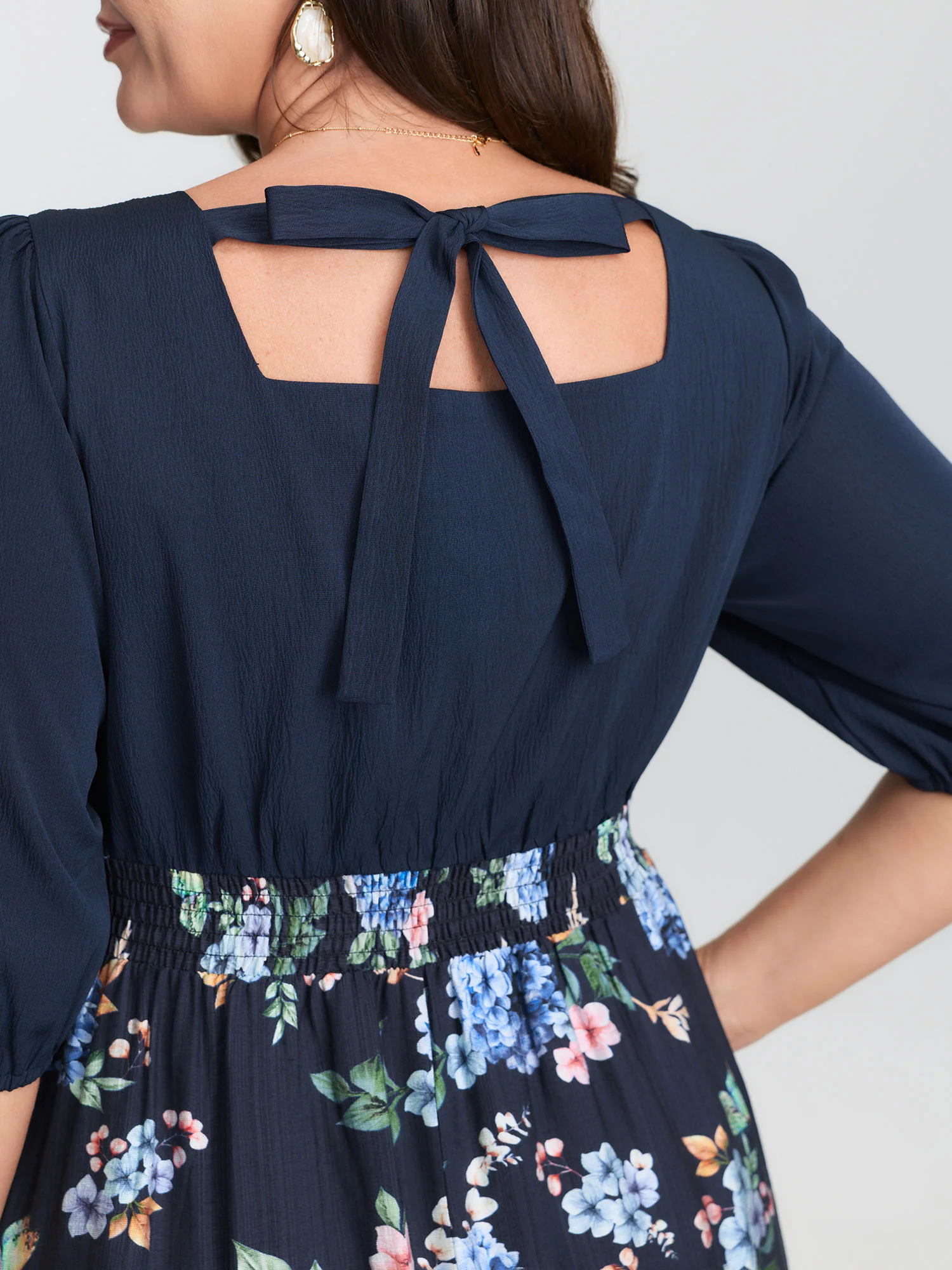 Vintage Floral Print Back-Tie Midi Dress - Image 2