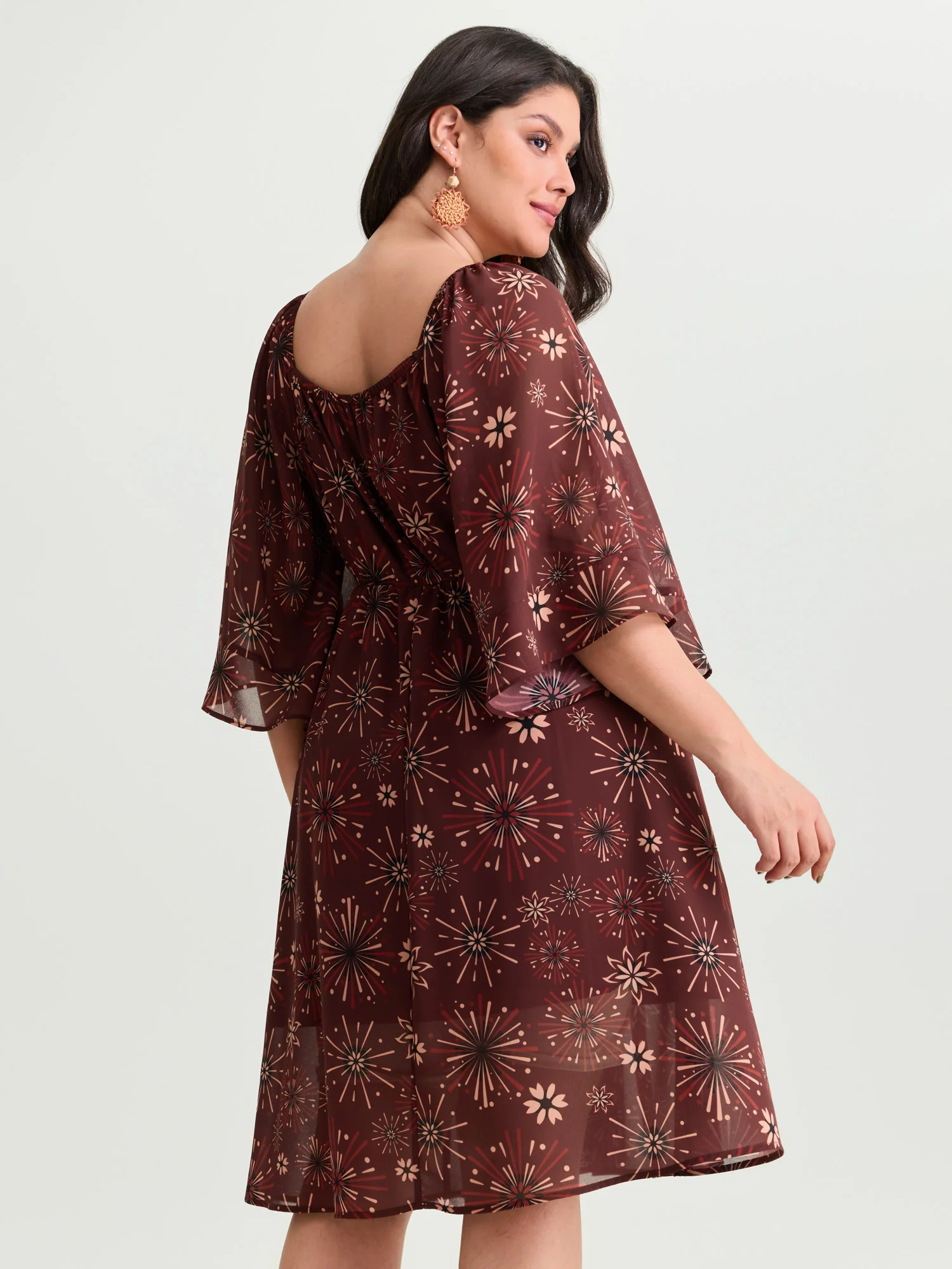 Vintage Floral Print Flowy Mesh Midi Dress - Image 4