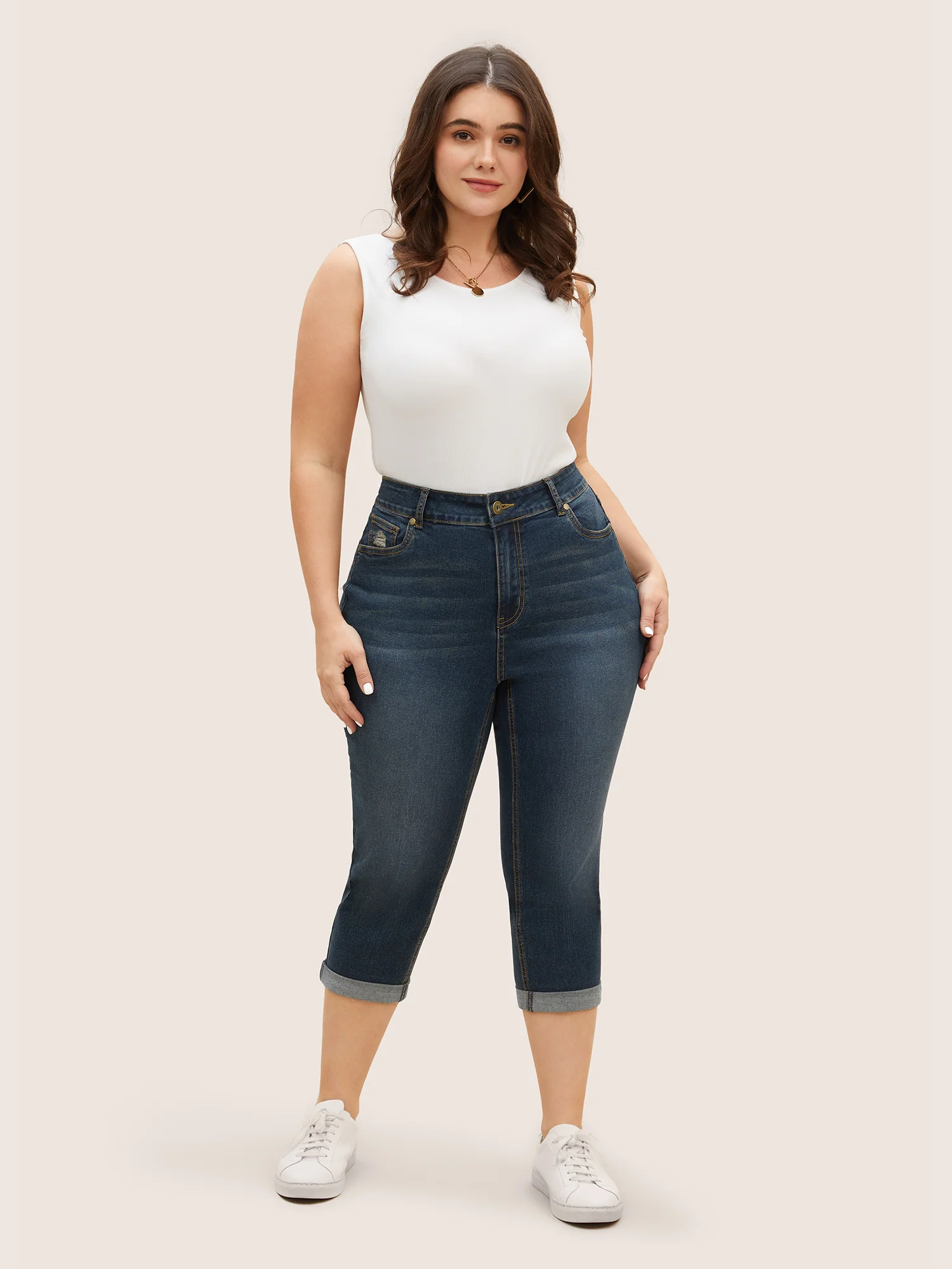 Vintage Slanted Pocket Roll Hem Jeans - Image 3