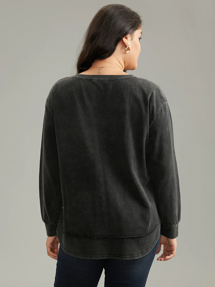 Vintage Split Arc Hem Patched Pocket Sweatshirt - Image 2