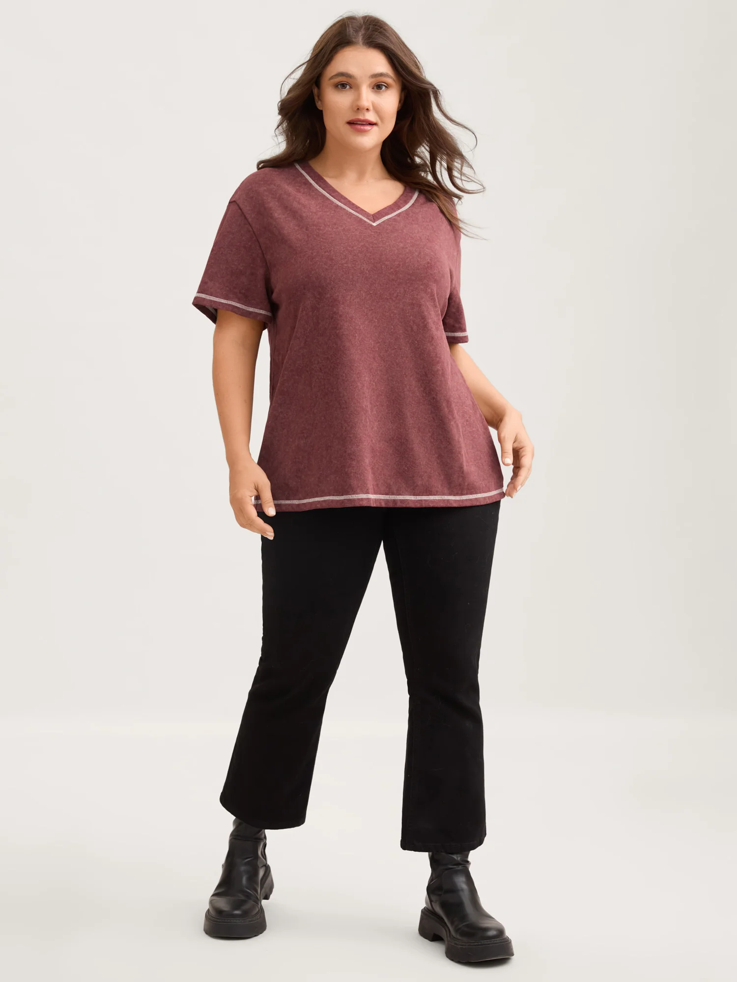 Vintage Stretchy V-Neck T-Shirt - Image 3