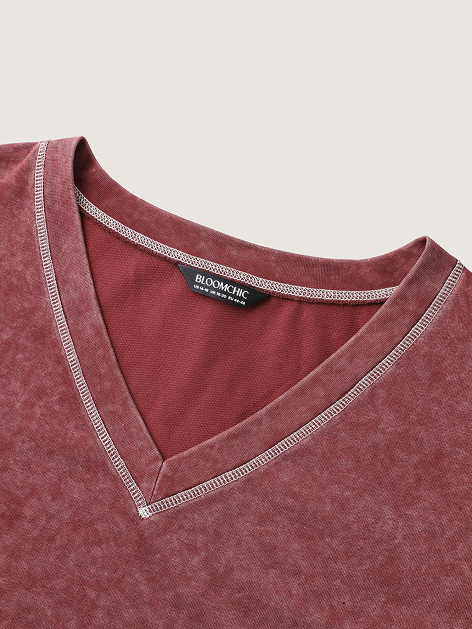 Vintage Stretchy V-Neck T-Shirt - Image 9