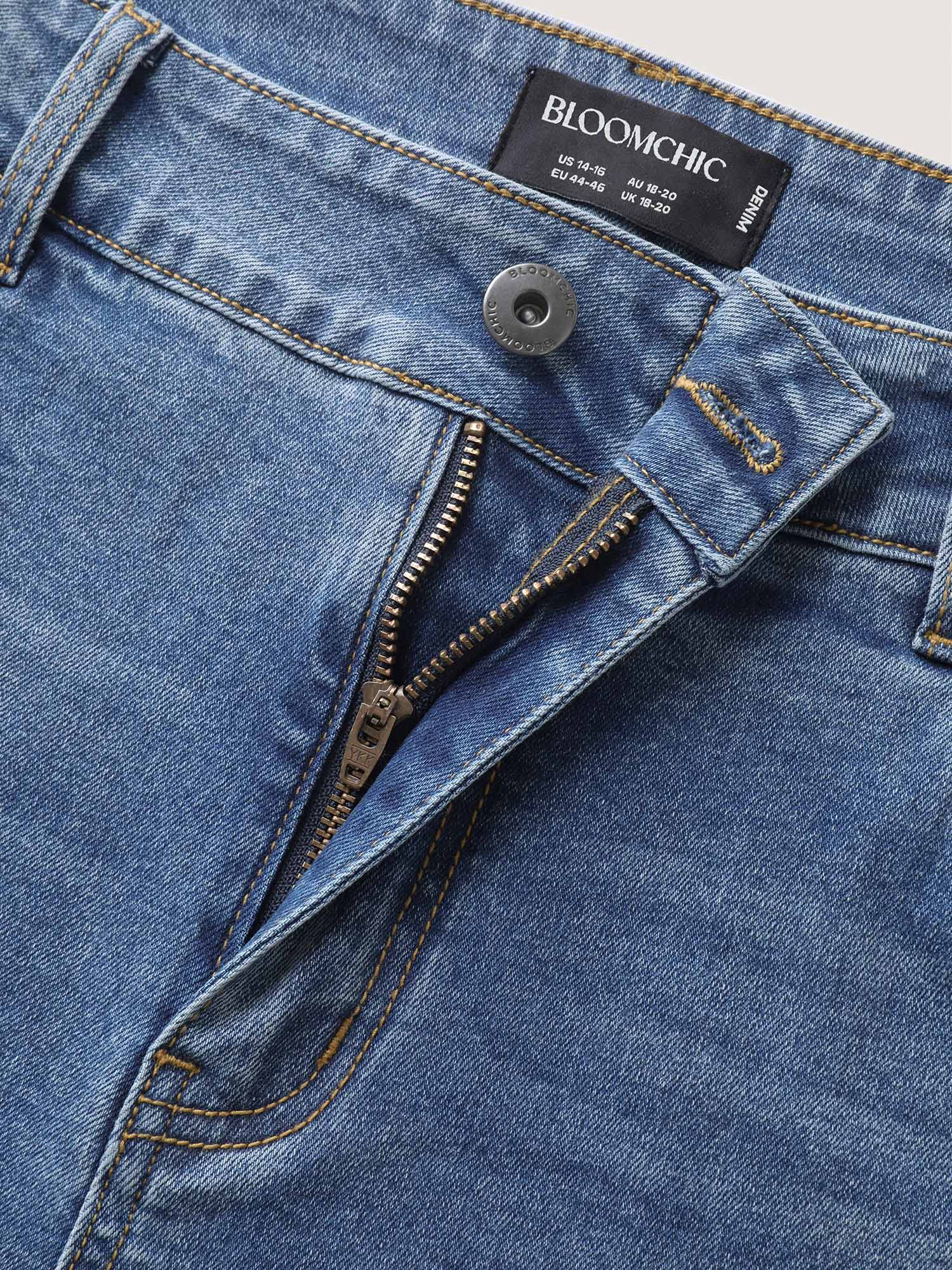 Vintage Wash Bootcut Cropped Jeans - Image 6