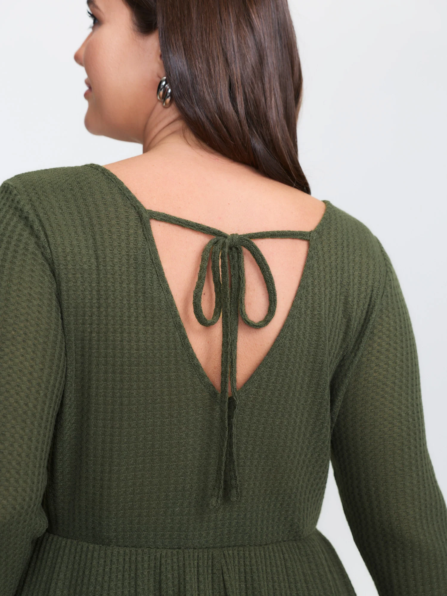 Waffle Backless Tie Curvy Hem Top - Image 4
