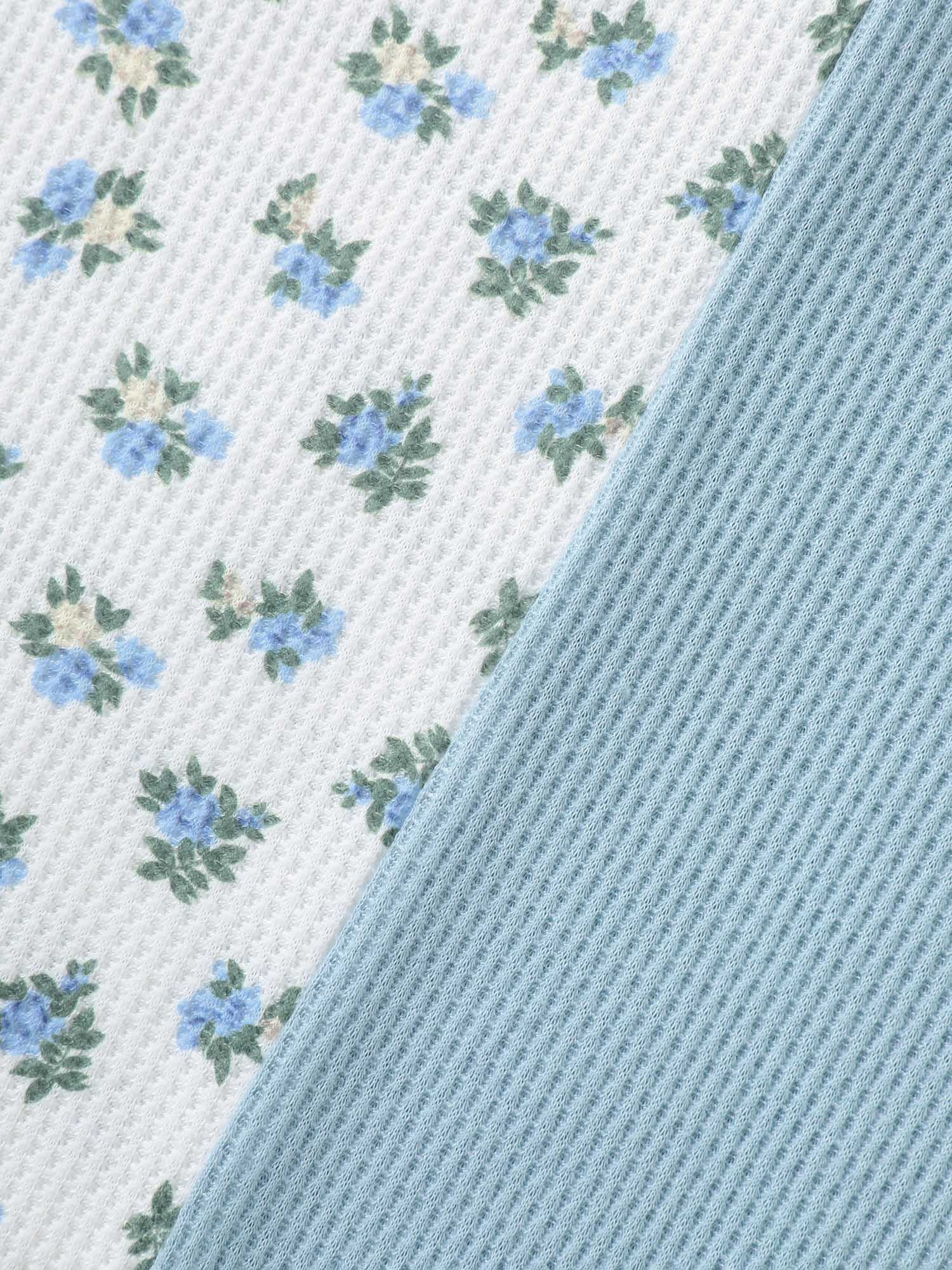 Waffle Grid Floral V-Neck T-Shirt - Image 5