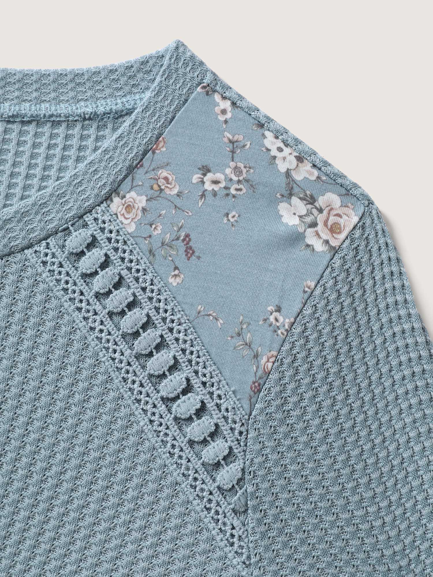 Waffle Spliced Floral Lace Sweatshirt - Image 6