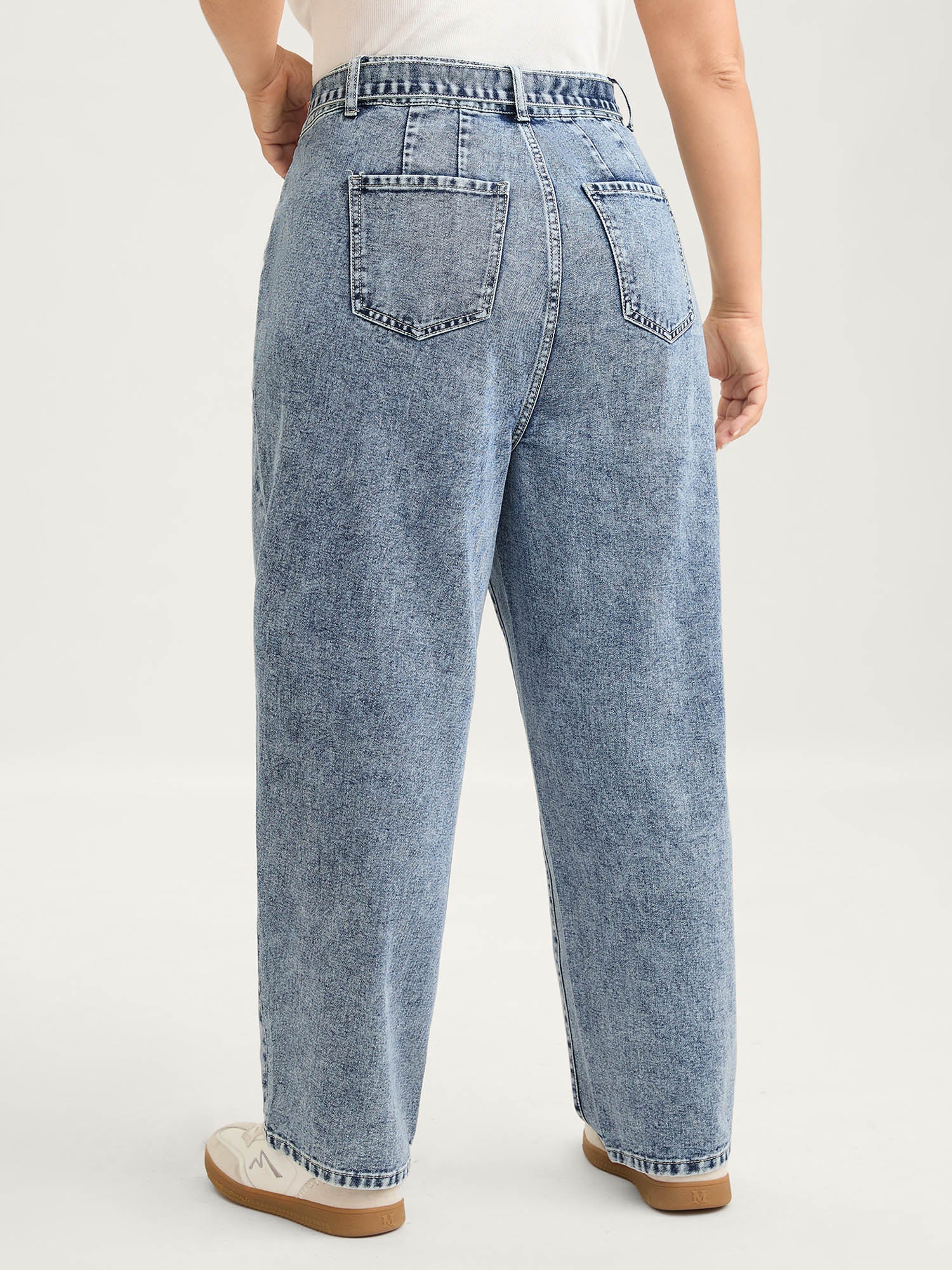 Waist Belted Pockets Boyfriend Jeans - Image 4