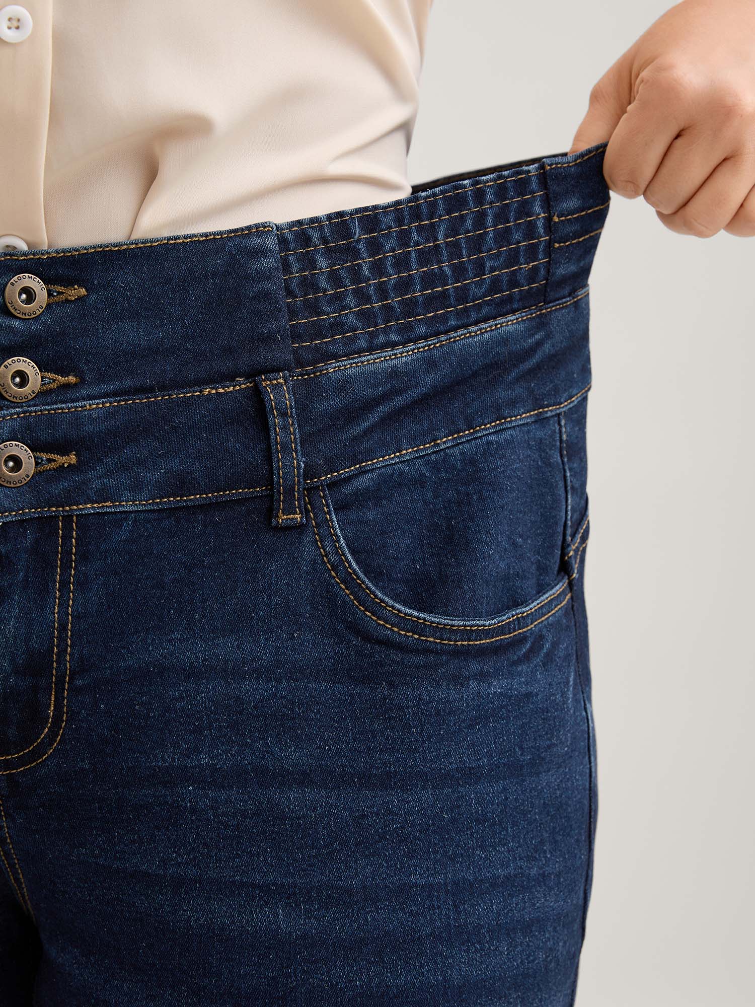 Waist-Cinching Sculpted Skinny-Fit Jeans - Image 3