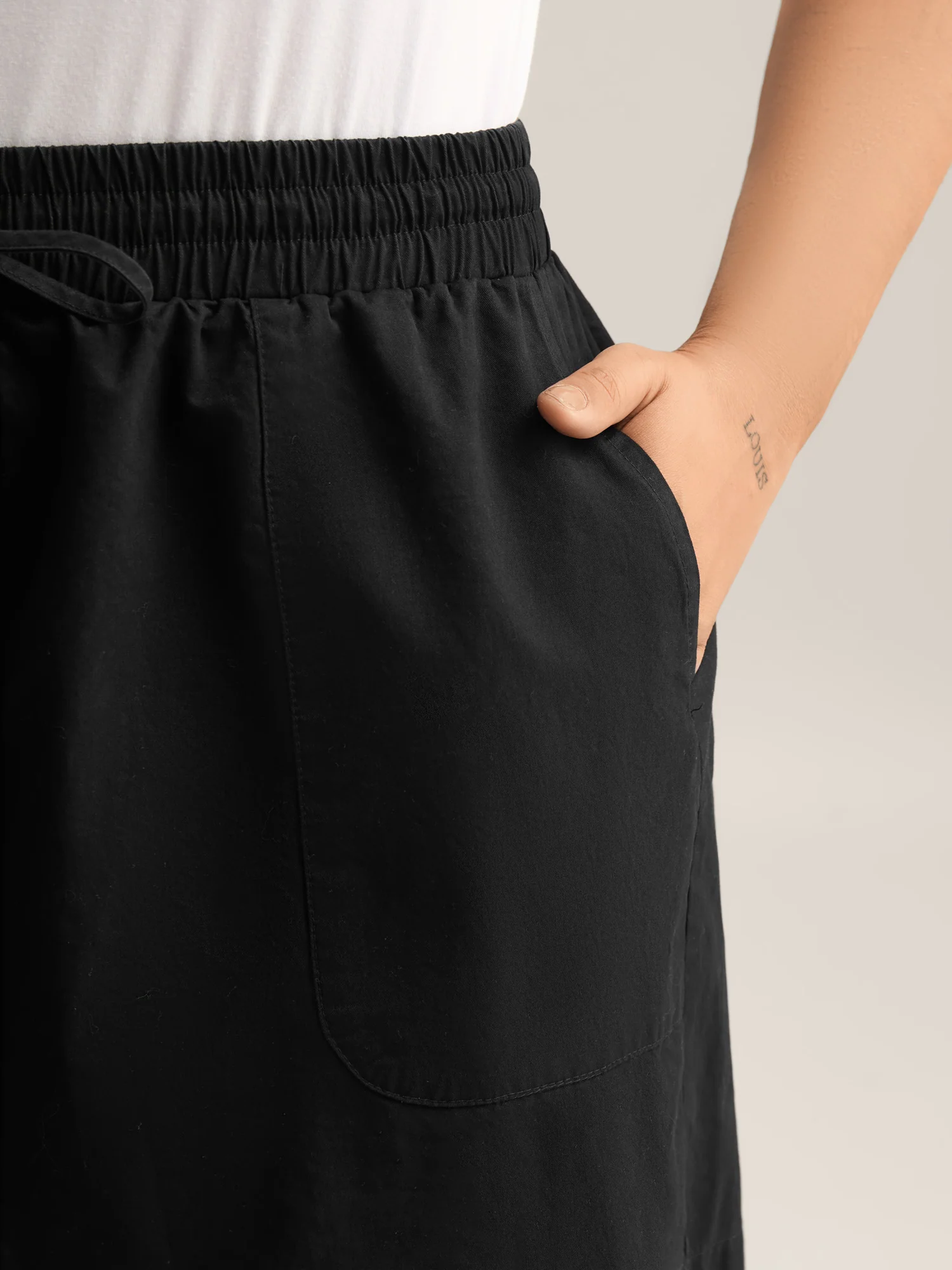 Waist-Drawstring Wide-Leg Shorts - Image 3