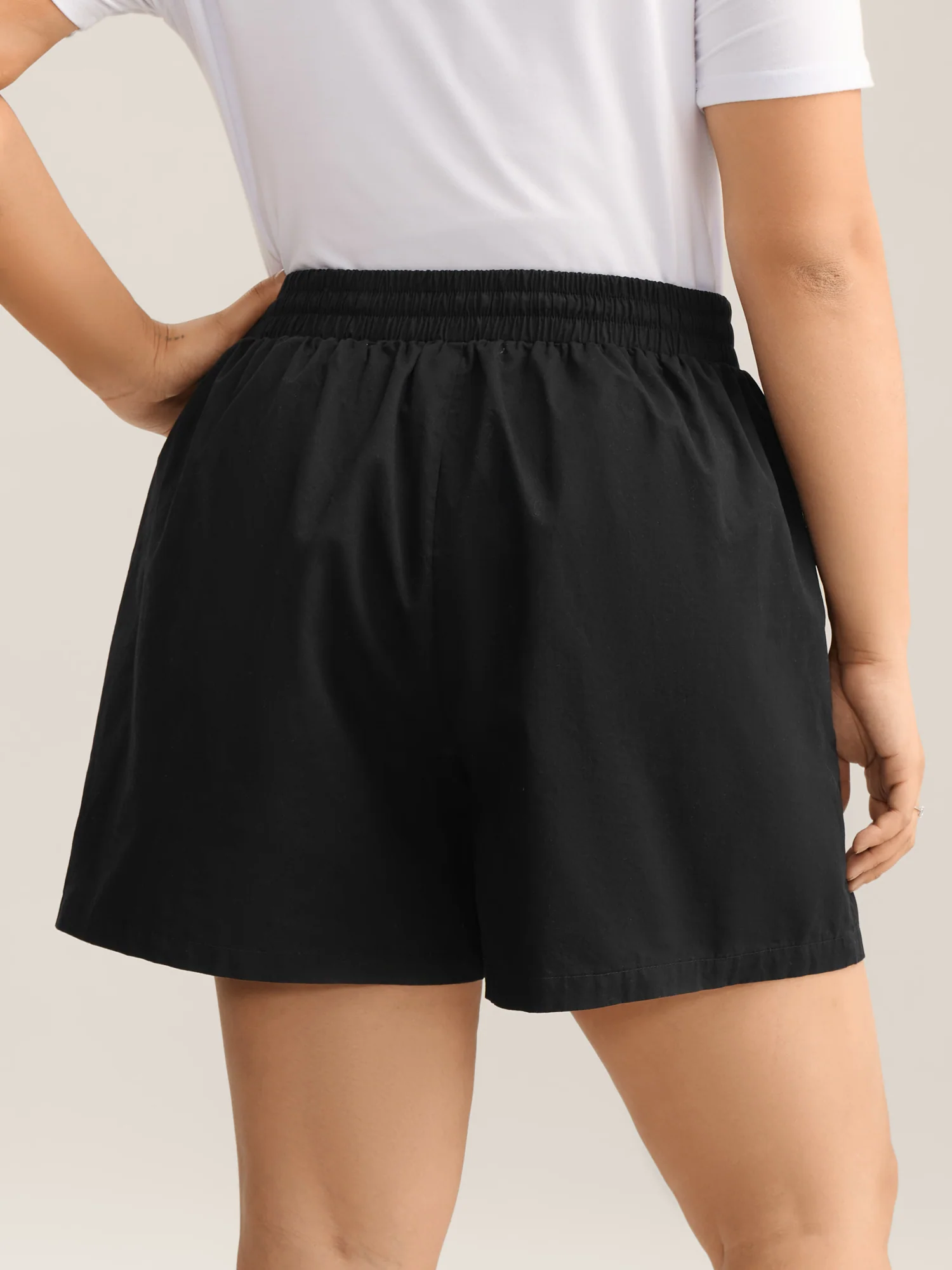 Waist-Drawstring Wide-Leg Shorts - Image 4