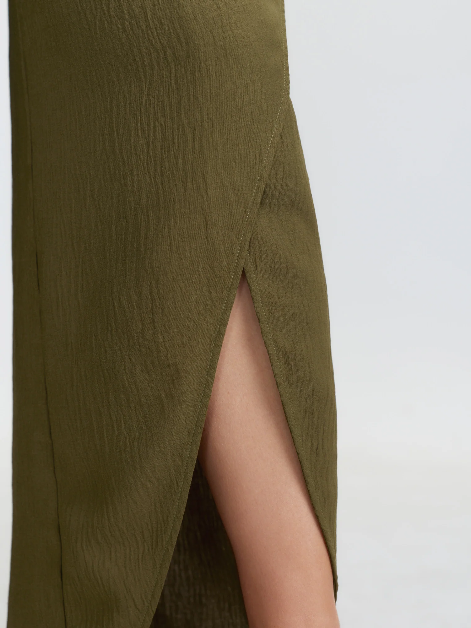 Waist-Tie Slit Cuffs Pants - Image 5