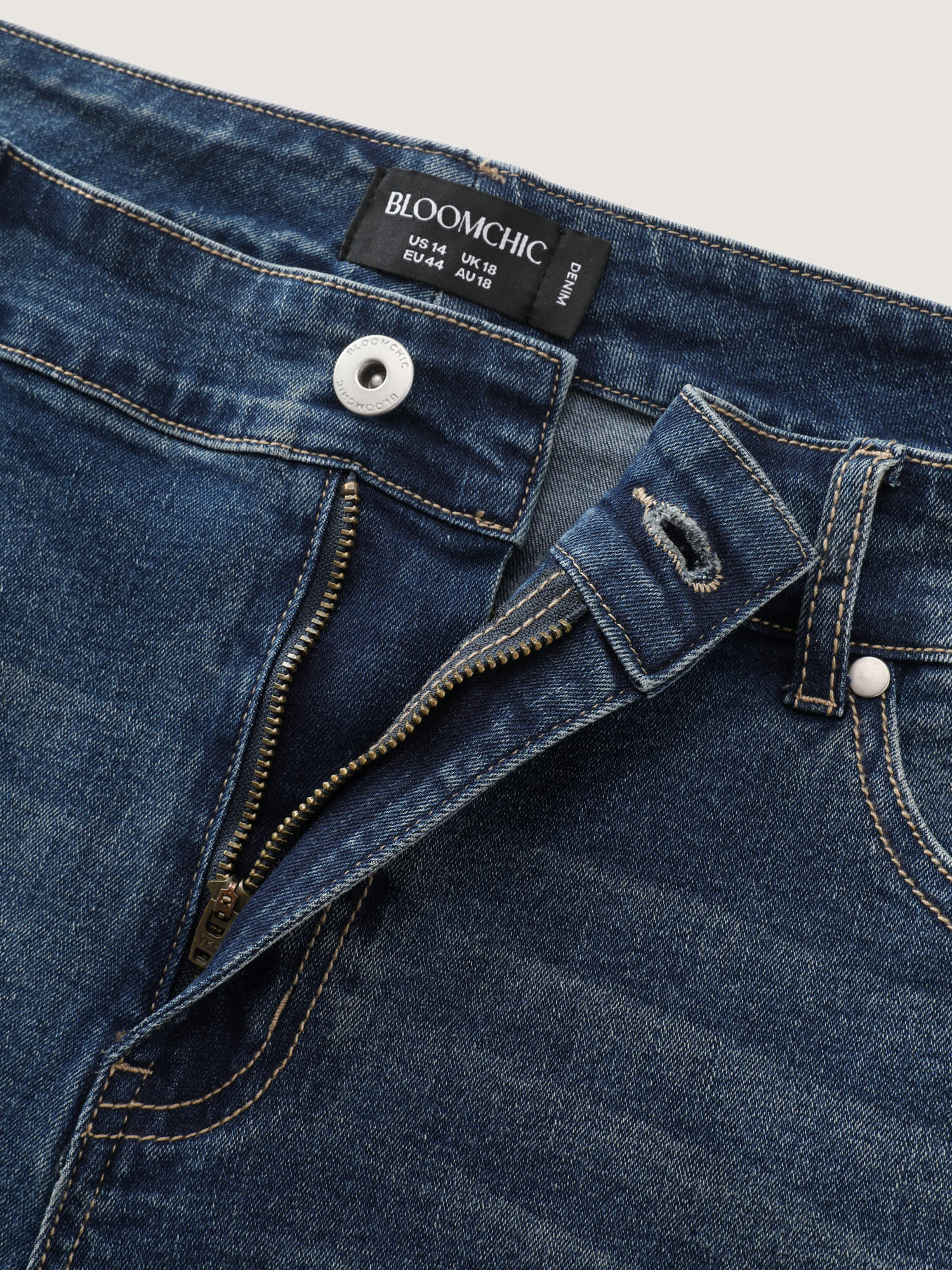 Wash High Waist Cuffed Hem Denim Shorts - Image 6