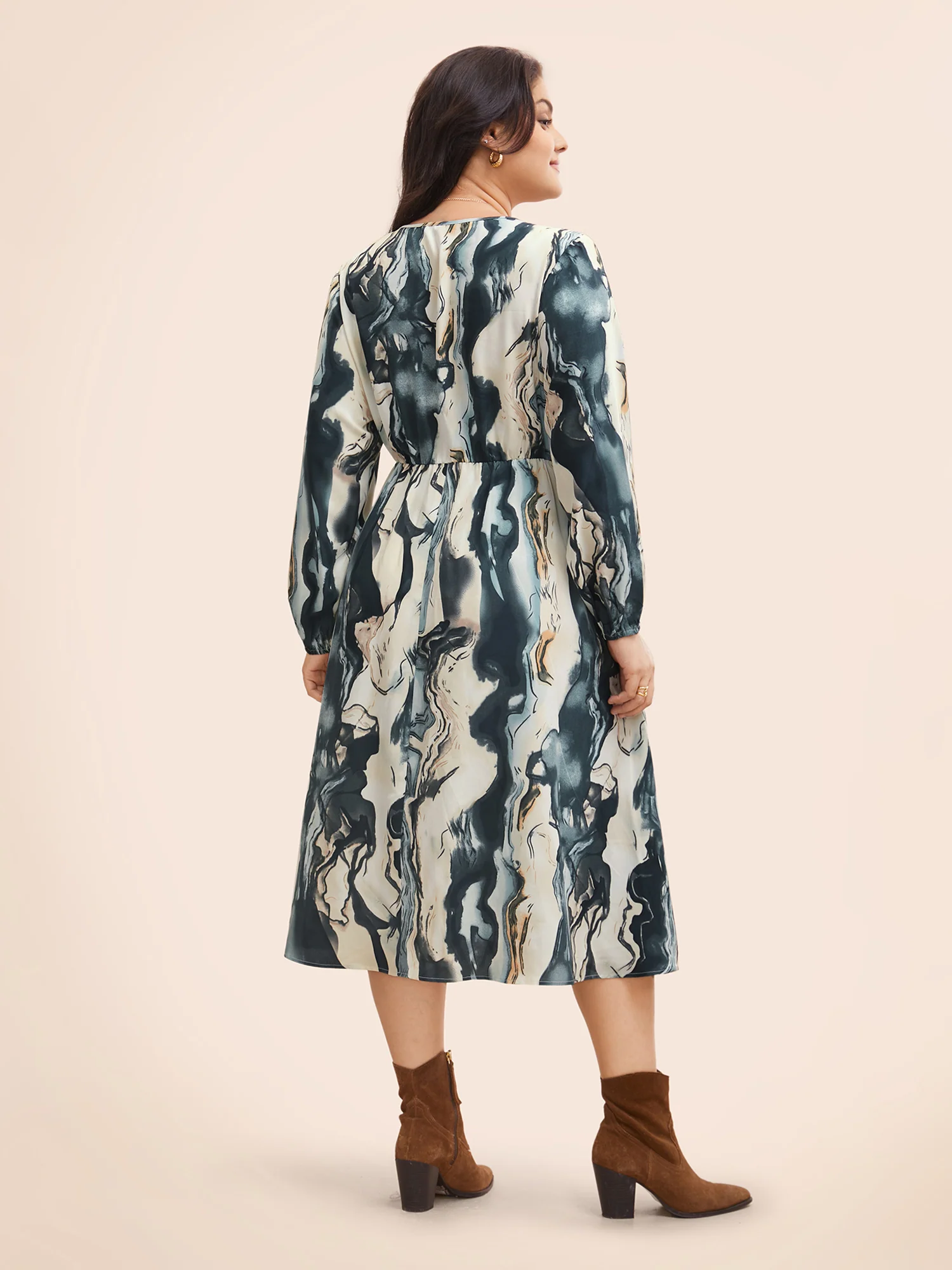 Watercolor Floral Overlap Collar Midi Dress - Image 2