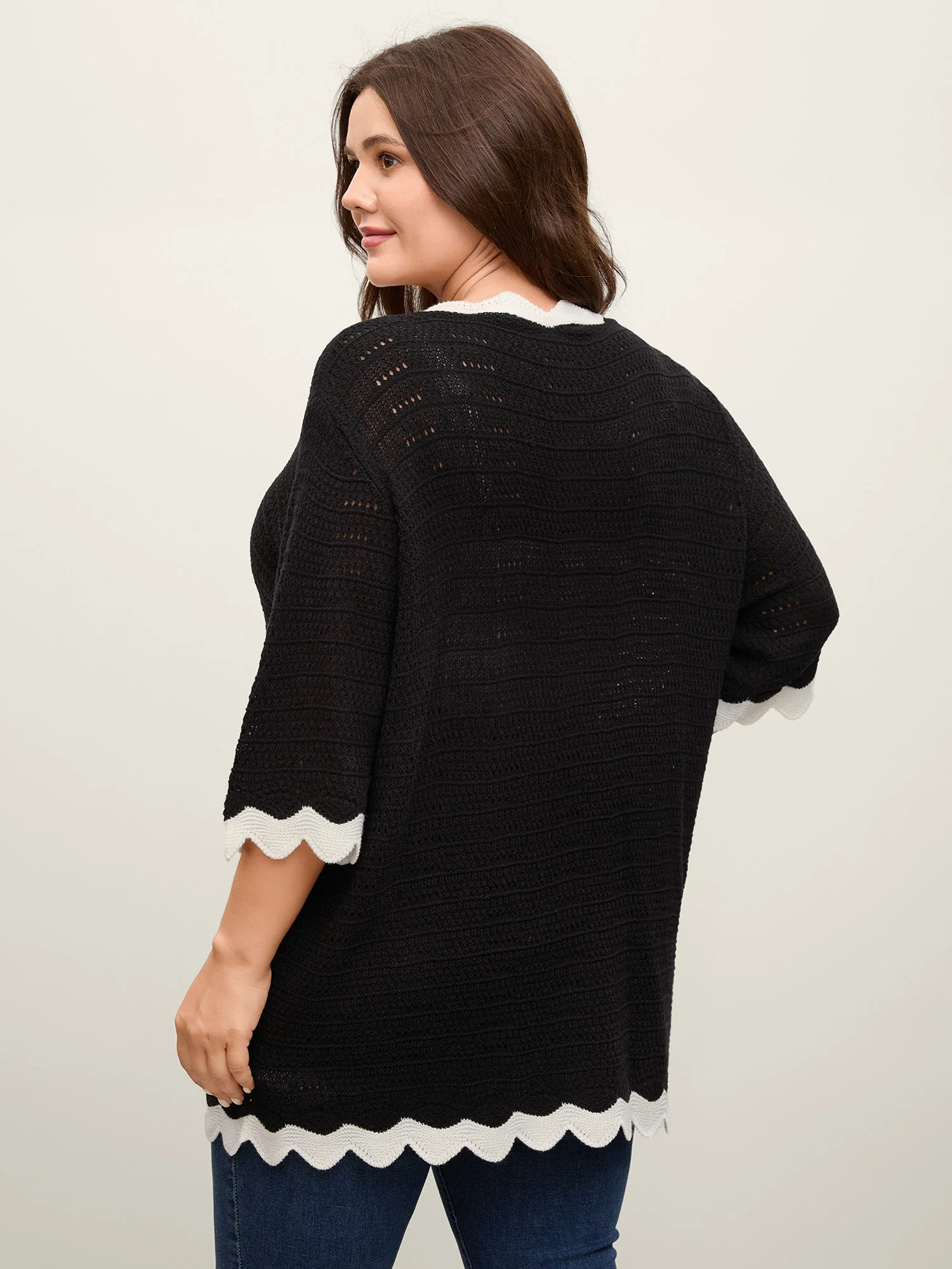Wavy Edge Color Contrast Tied Lightweight Cardigan - Image 3