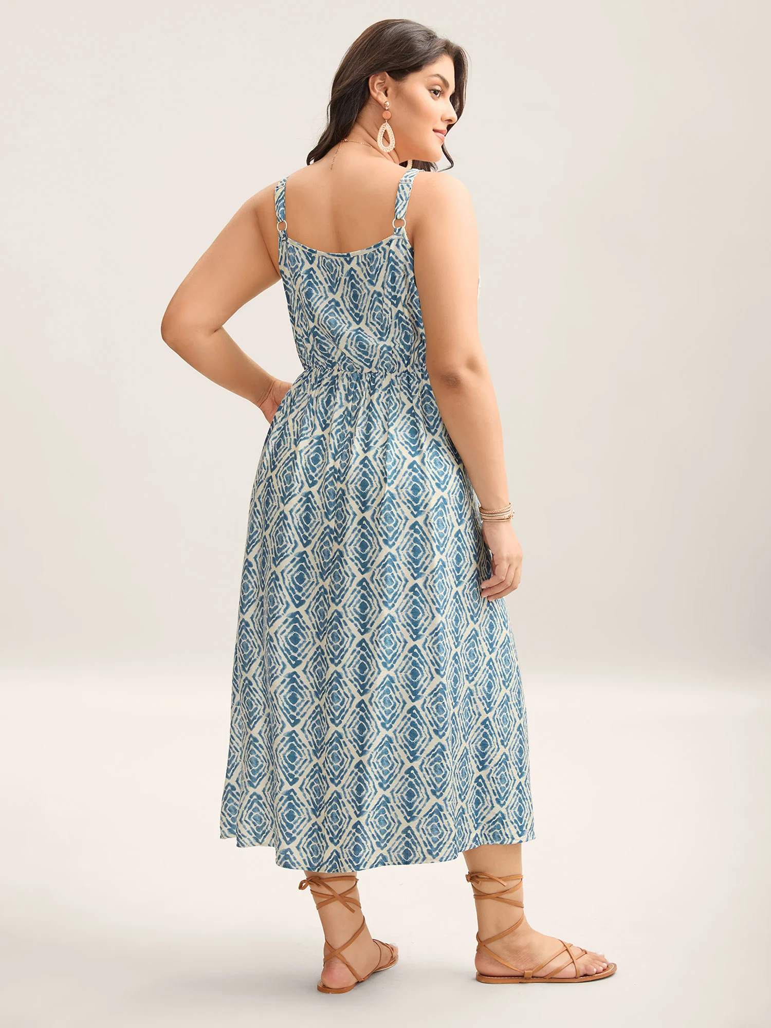Wavy Print Cami Flowy Maxi Dress - Image 4