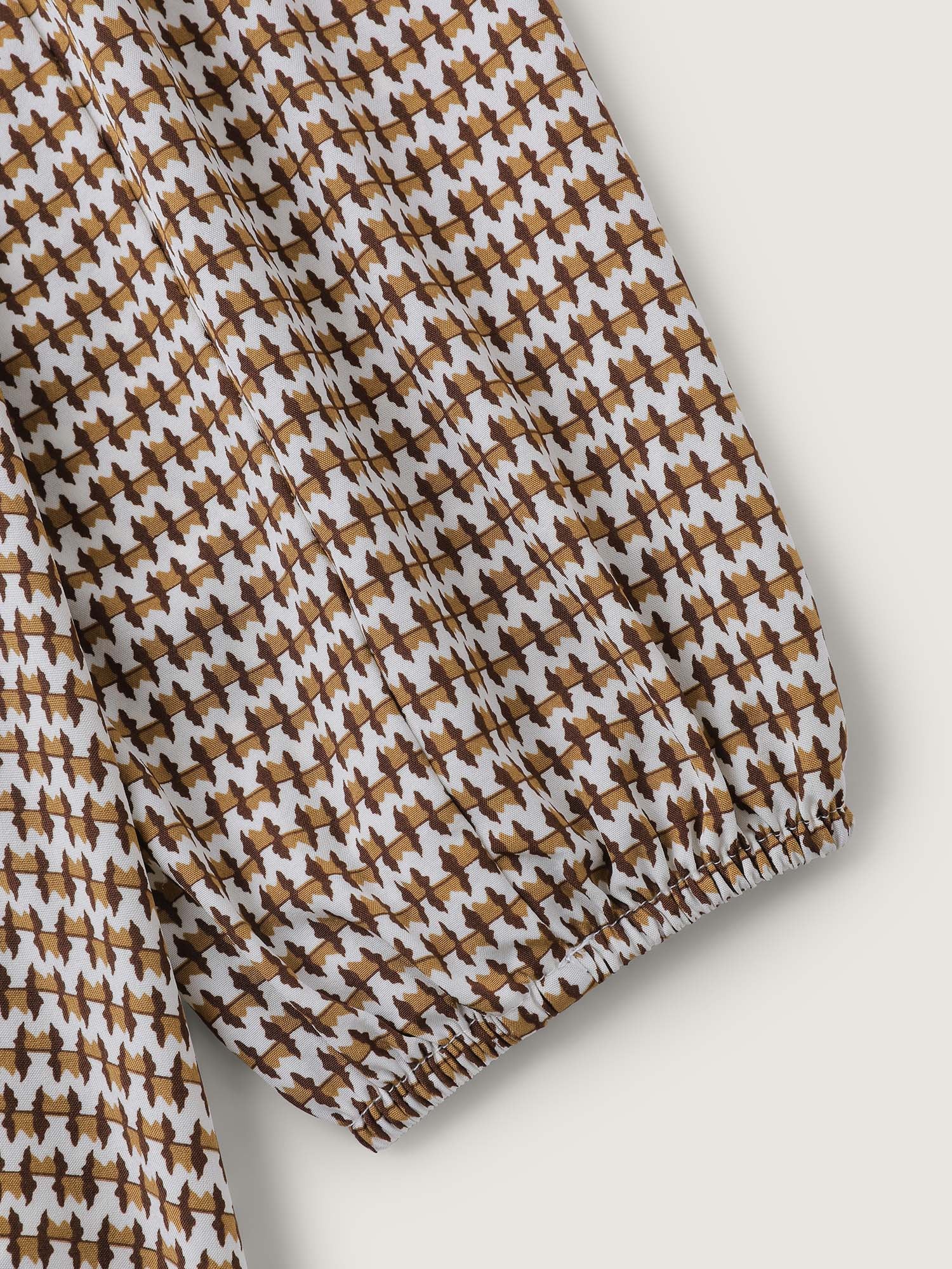 Wavy Stripe Button Detail Split Neck Blouse - Image 6