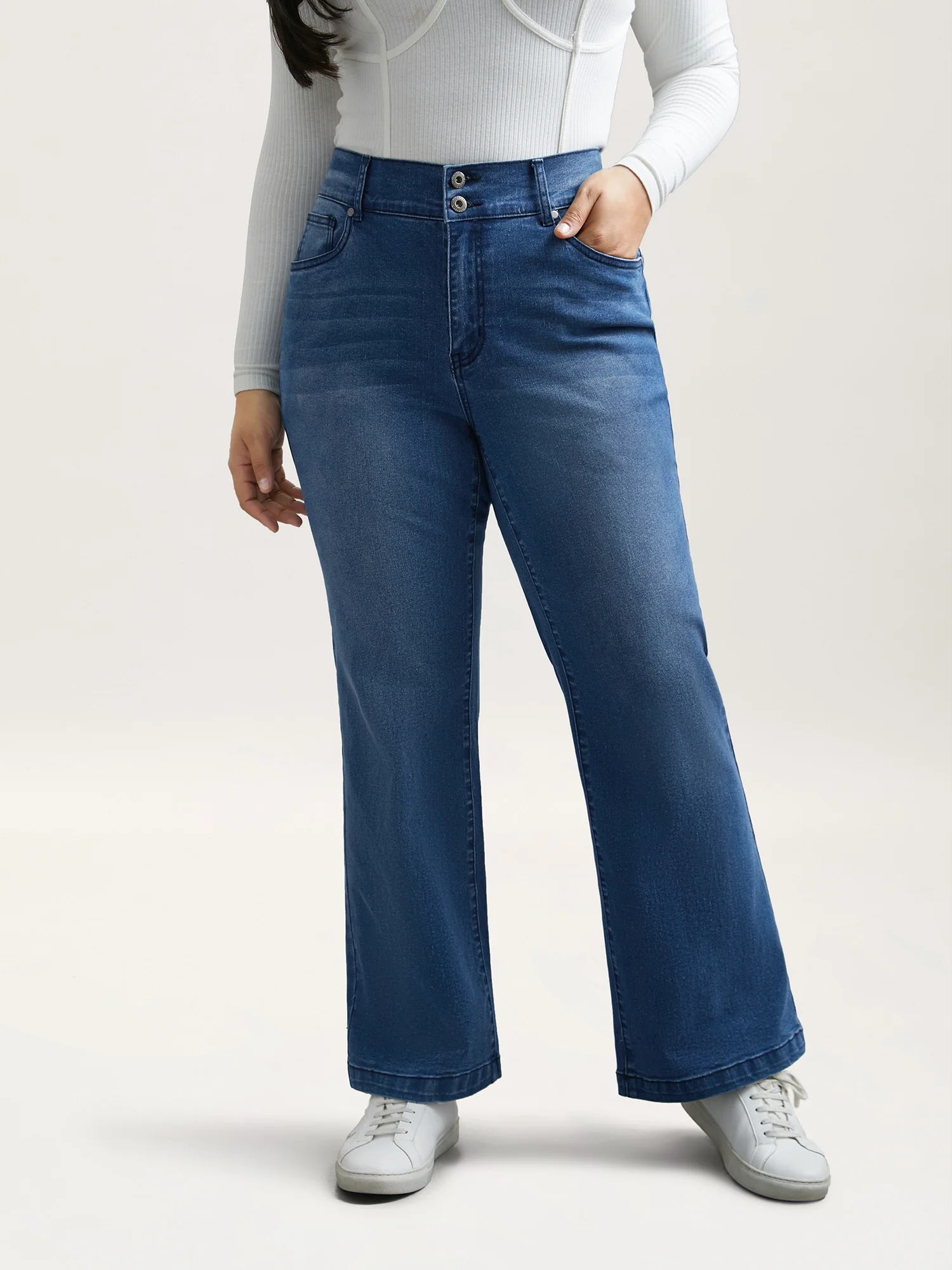 Whiskered Stretchy Waist Bootcut Jeans - Image 4