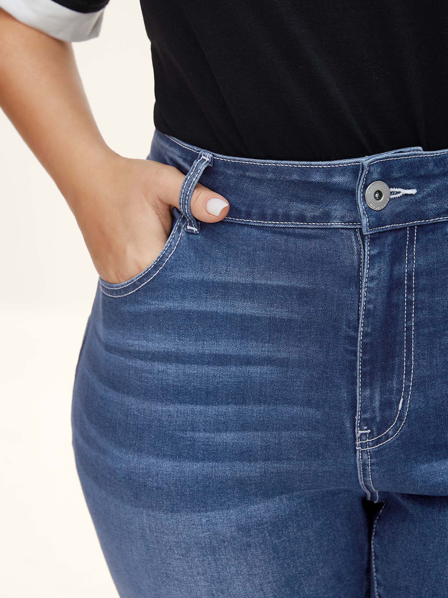 Folded Hem High-Rise Skinny-Fit Capri Jeans - Image 18
