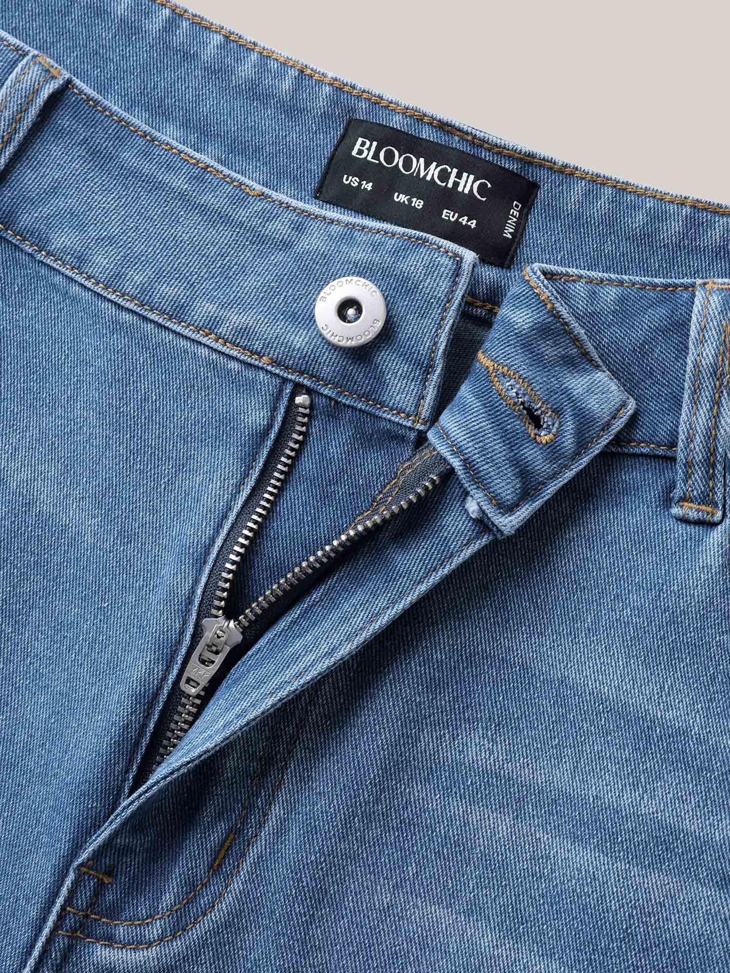 Classic High-Rise Wide Leg Denim Shorts - Image 7