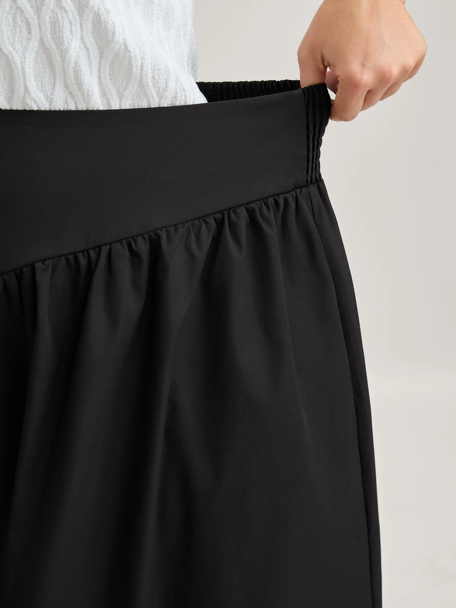 Wide Cinched-Waist Solid Midi Skirt - Image 3