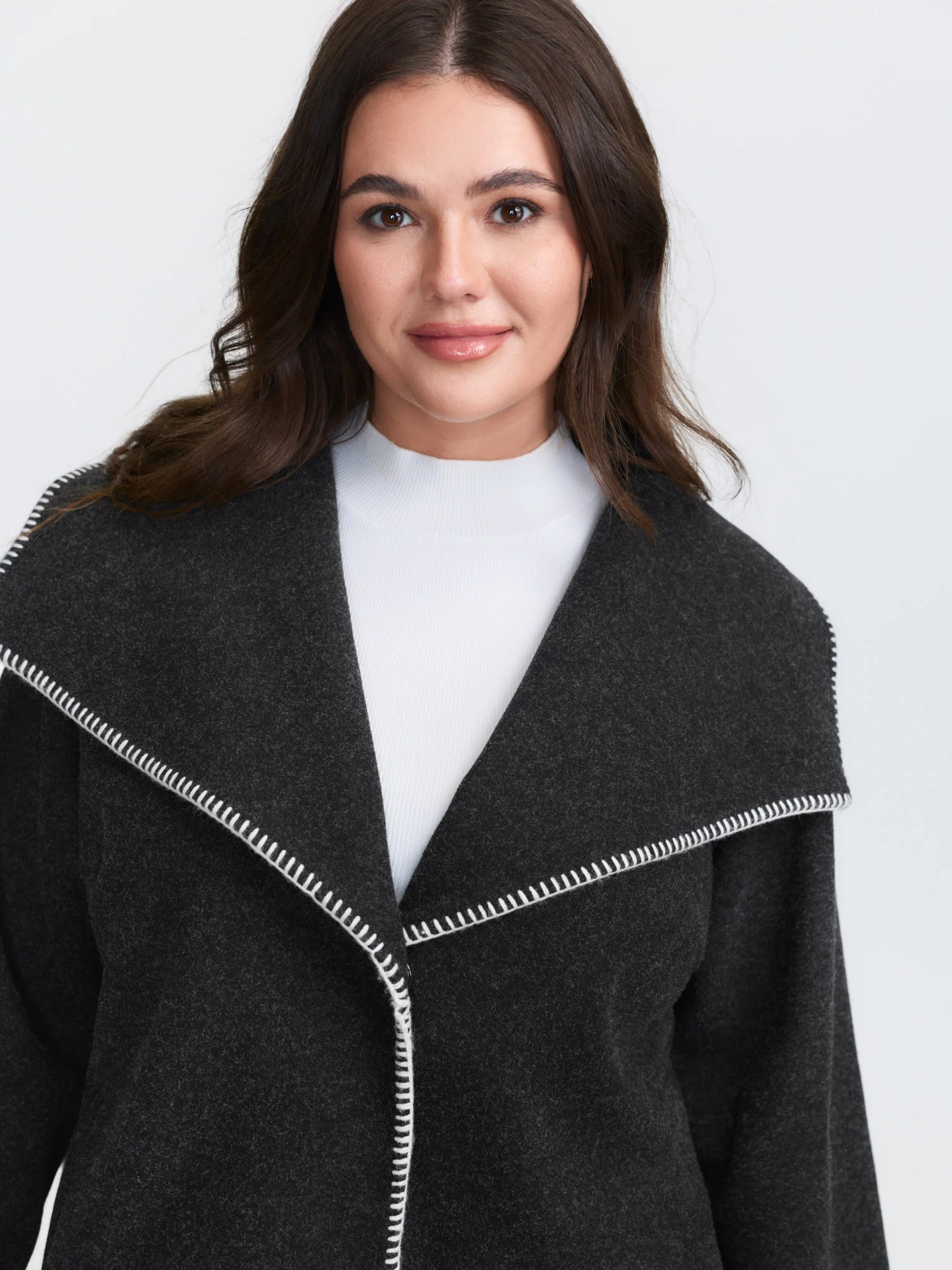 Wide Lapel Color Contrast Cropped Jacket