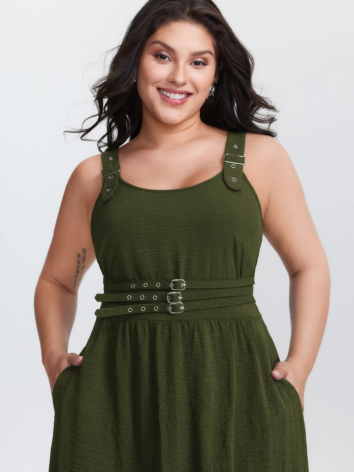 Wide Straps Belted Buckle Detail Midi Dress - Image 11