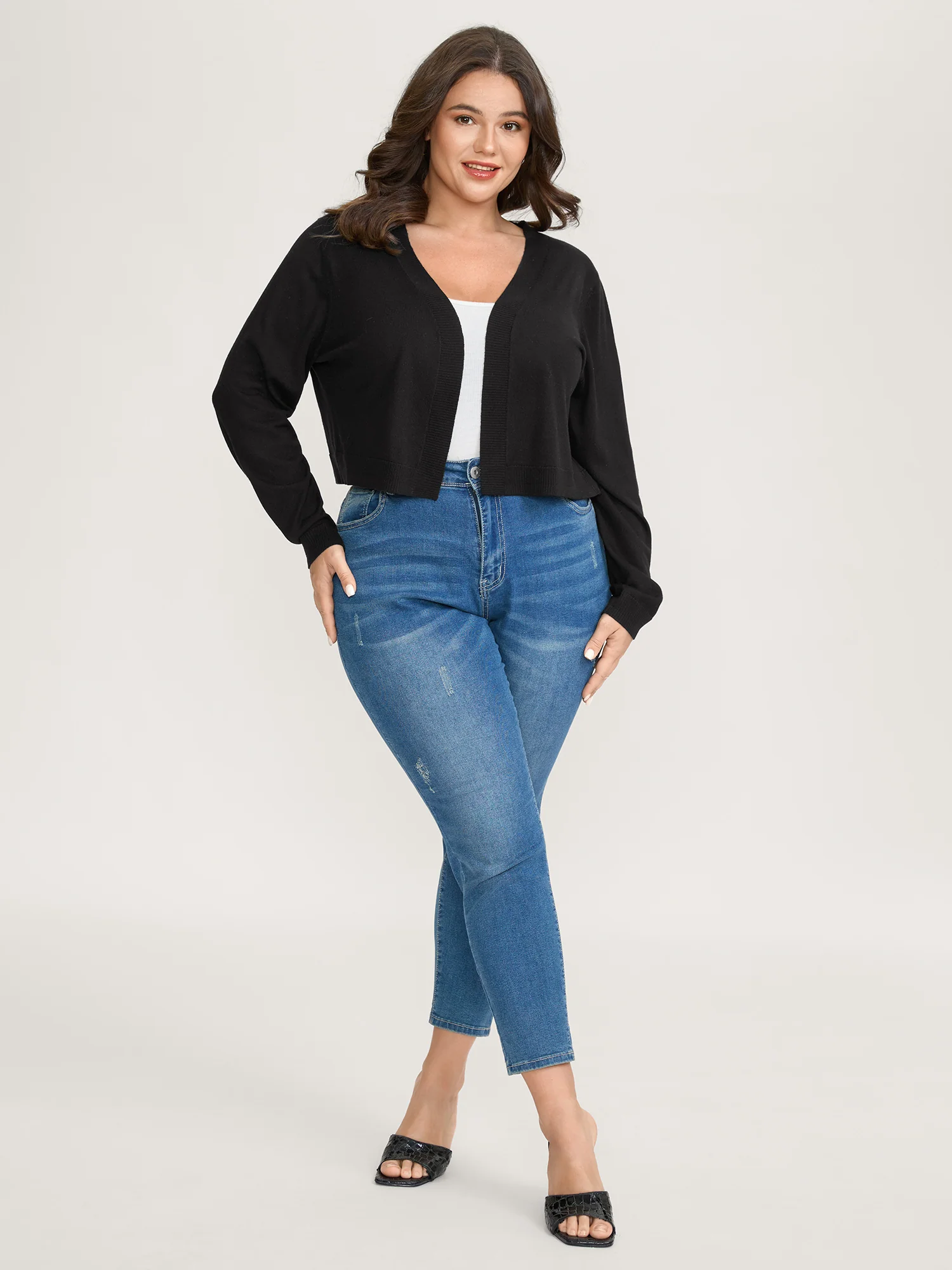 Woolen Blend Cropped Knit Cardigan - Image 3