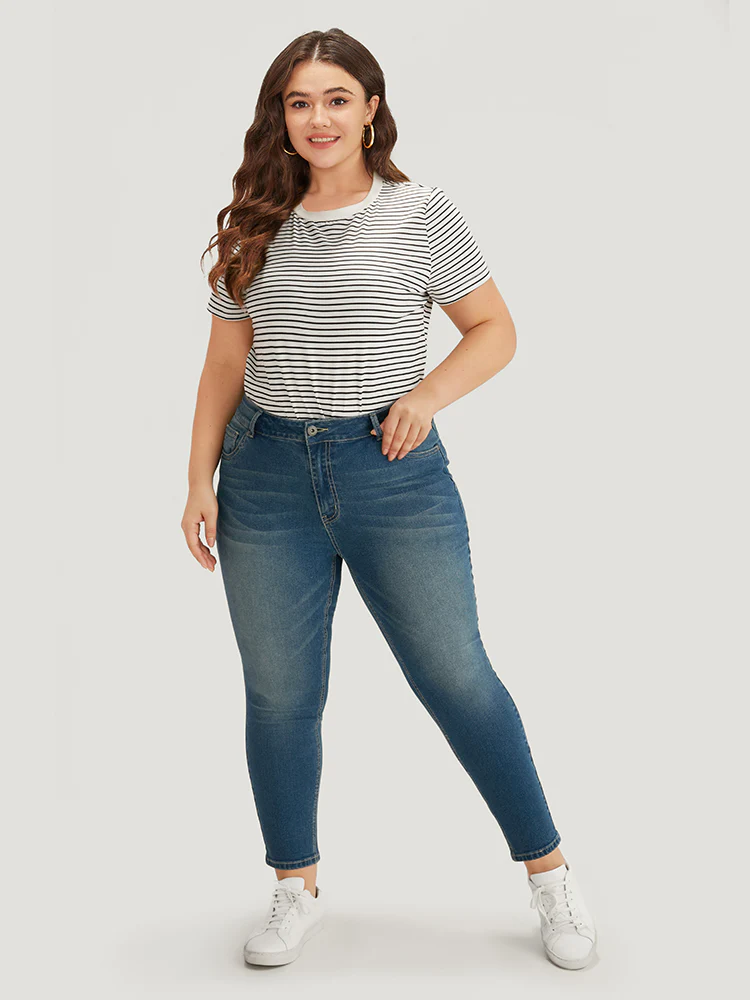 Zipper Fly Skinny Medium Wash Jeans - Image 3