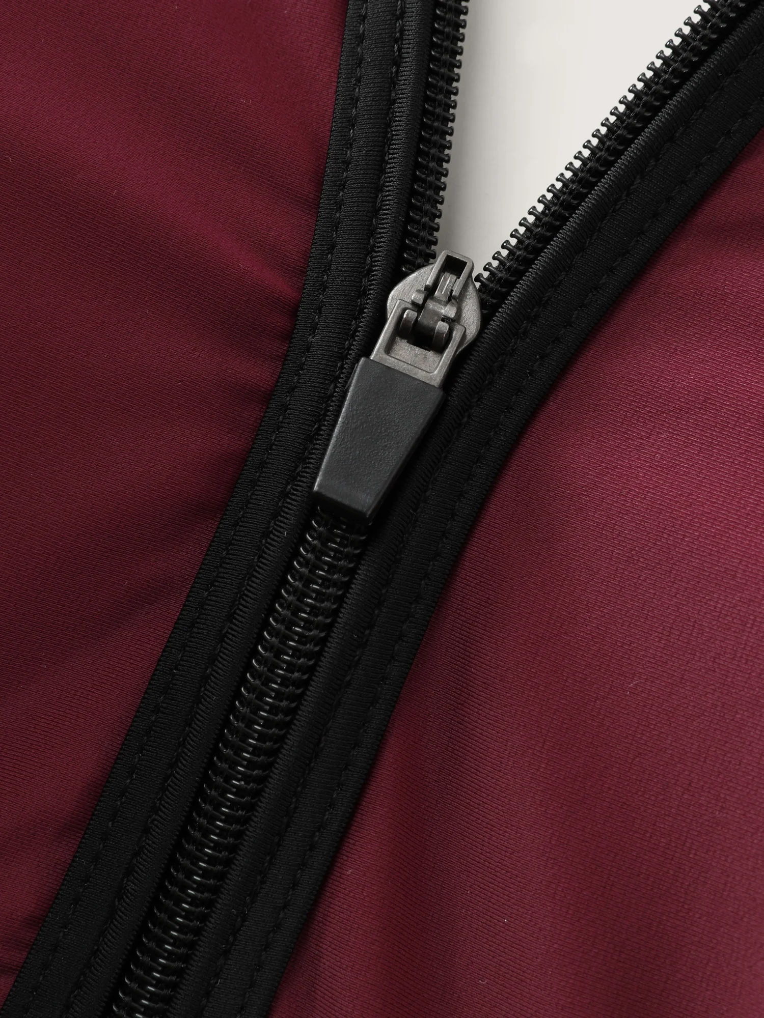 Zipper-Front Color Contrast One-Piece Swimsuit - Image 6