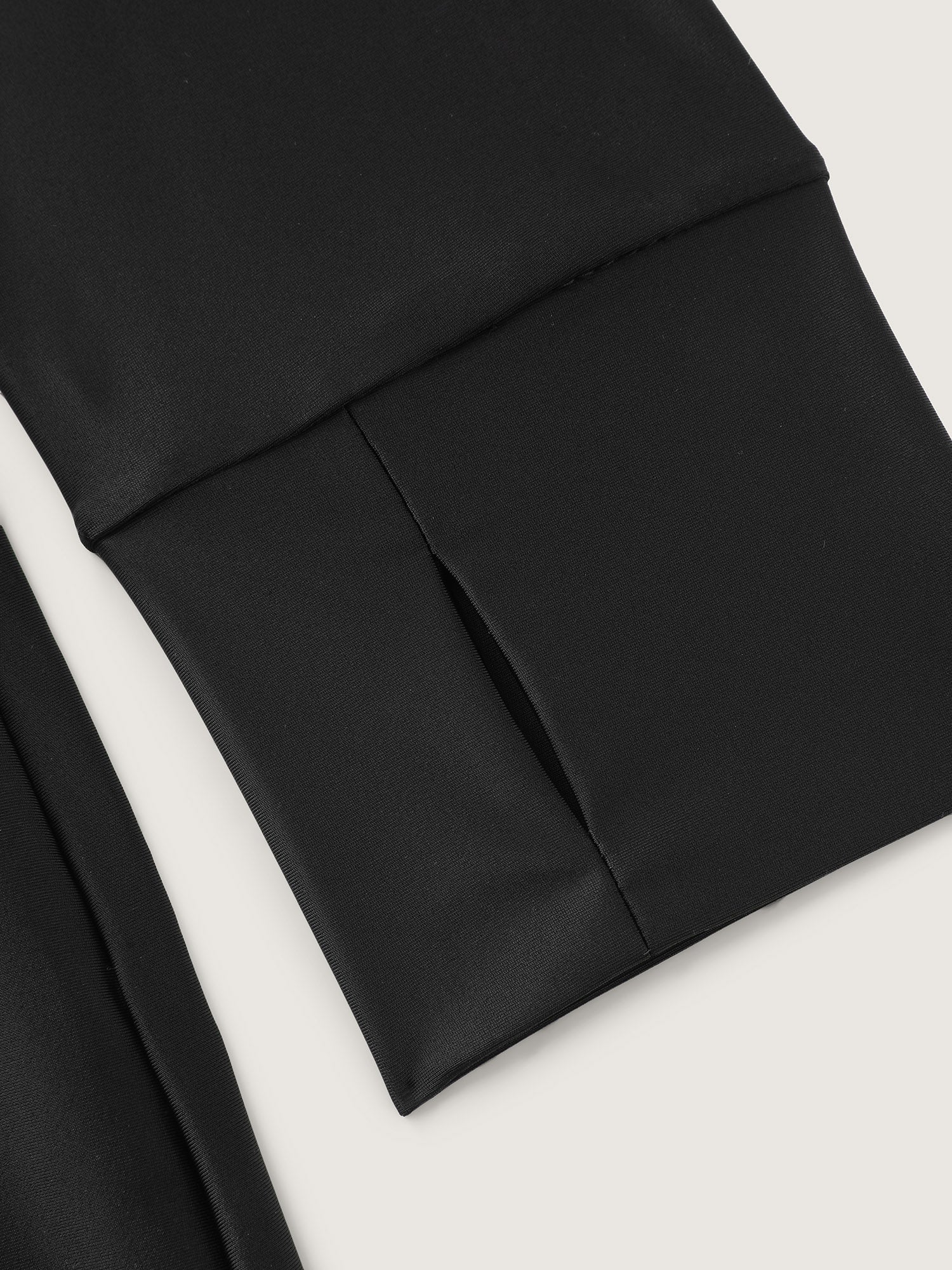 Zipper-Front Pockets Raglan Sleeve Swim Top - Image 7